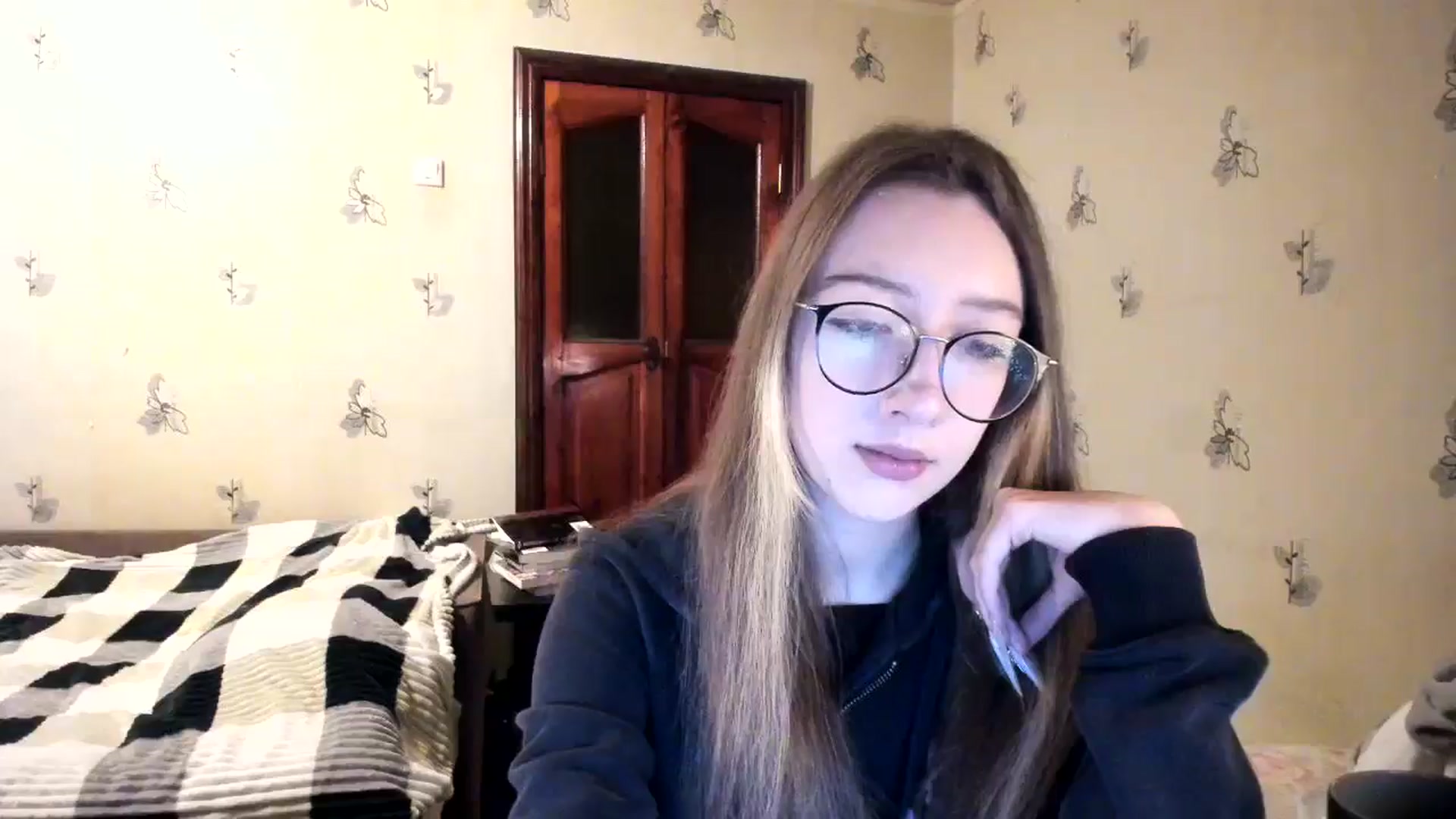 Gallery image thumbnail from CandyyCrushh's myfreecams stream on, 11/21/2024, 22:23 image 18 of 20
