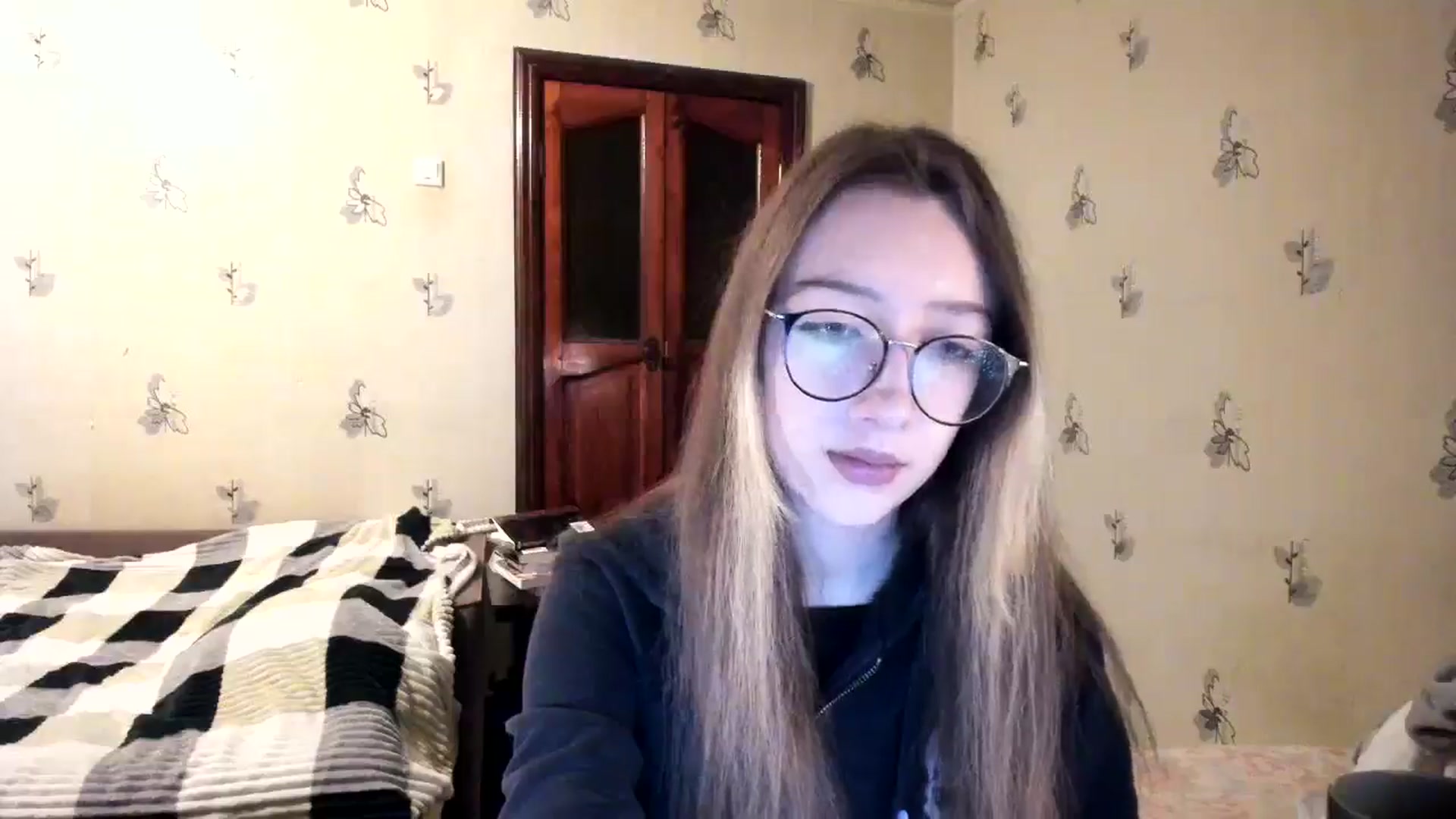Gallery image thumbnail from CandyyCrushh's myfreecams stream on, 11/21/2024, 22:23 image 16 of 20