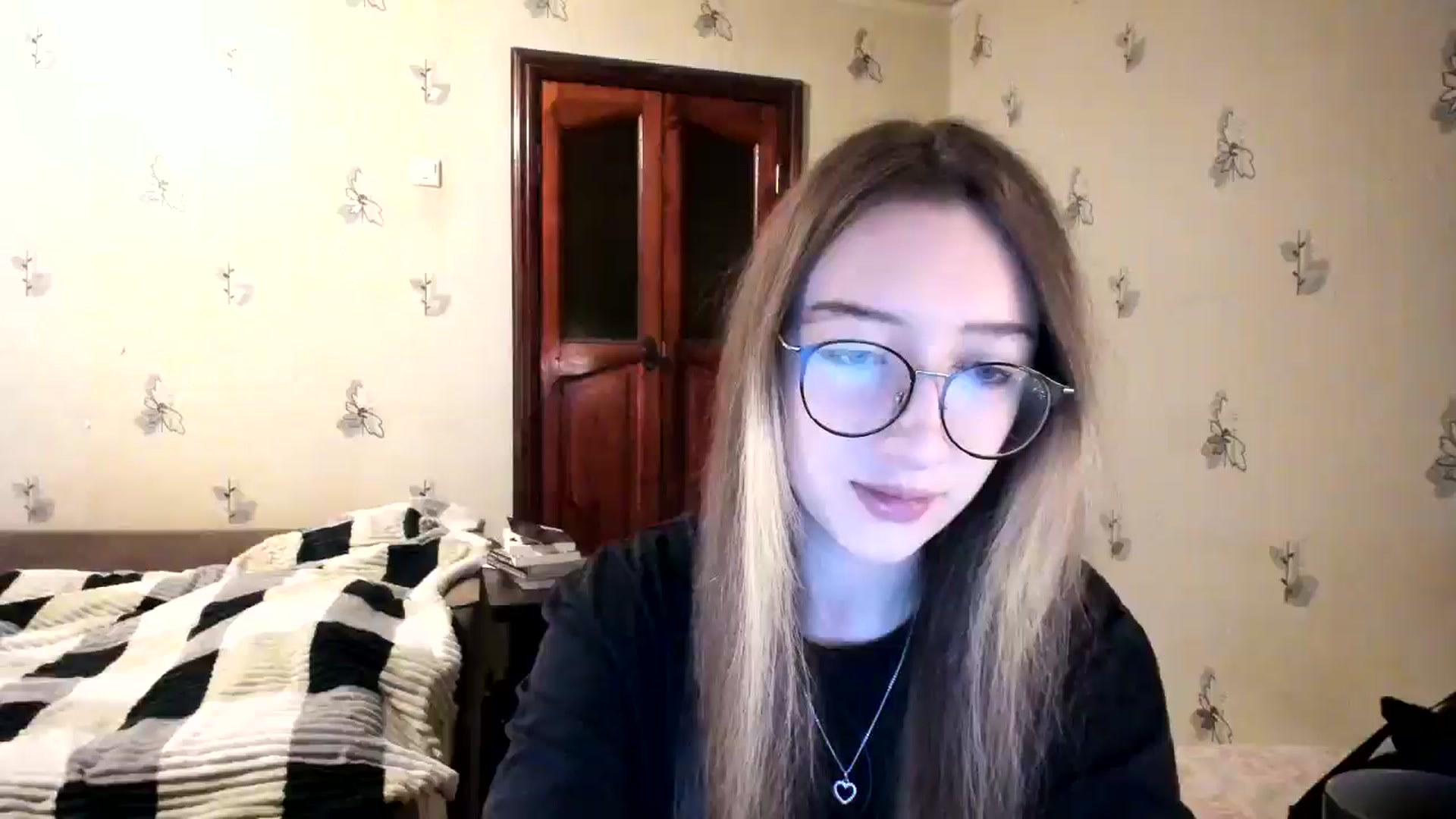 Gallery image thumbnail from CandyyCrushh's myfreecams stream on, 11/24/2024, 24:00 image 20 of 20