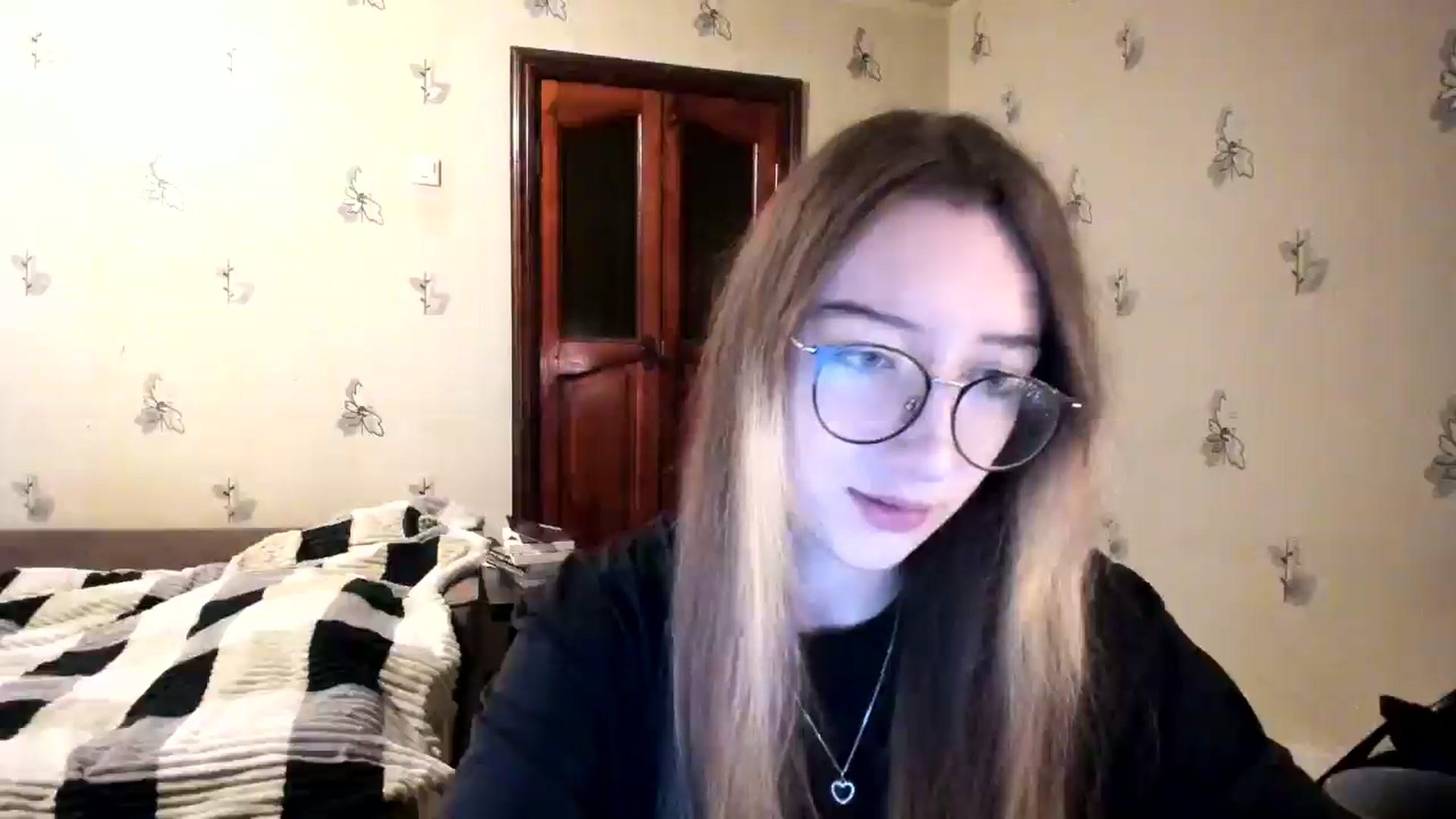 Gallery image thumbnail from CandyyCrushh's myfreecams stream on, 11/24/2024, 24:00 image 13 of 20