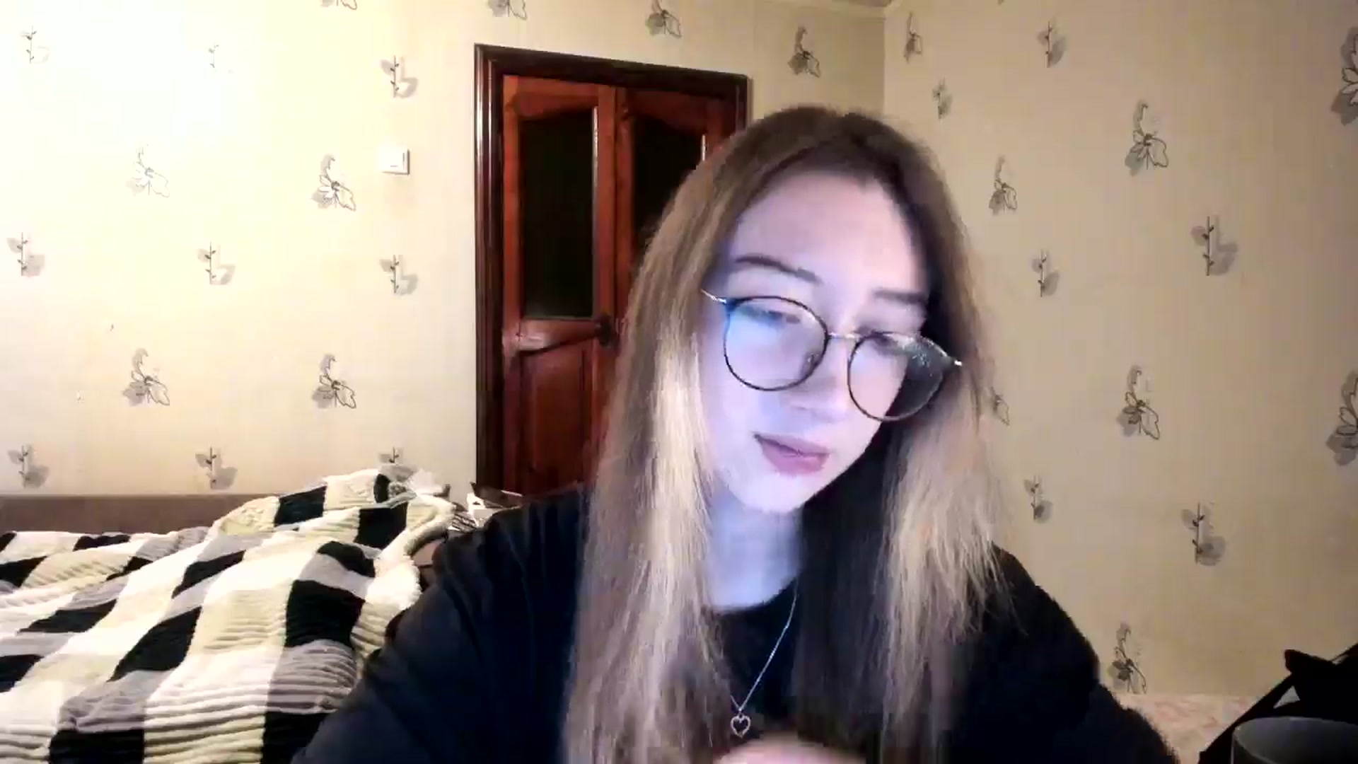 Gallery image thumbnail from CandyyCrushh's myfreecams stream on, 11/24/2024, 01:08 image 3 of 20