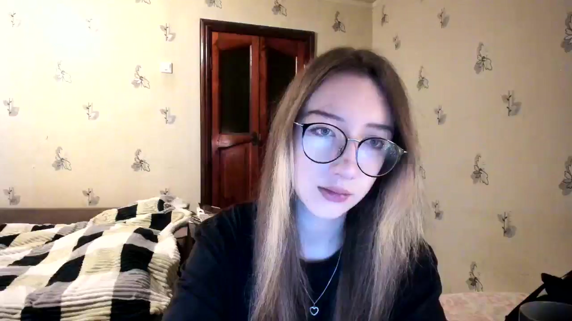 Gallery image thumbnail from CandyyCrushh's myfreecams stream on, 11/24/2024, 01:08 image 8 of 20
