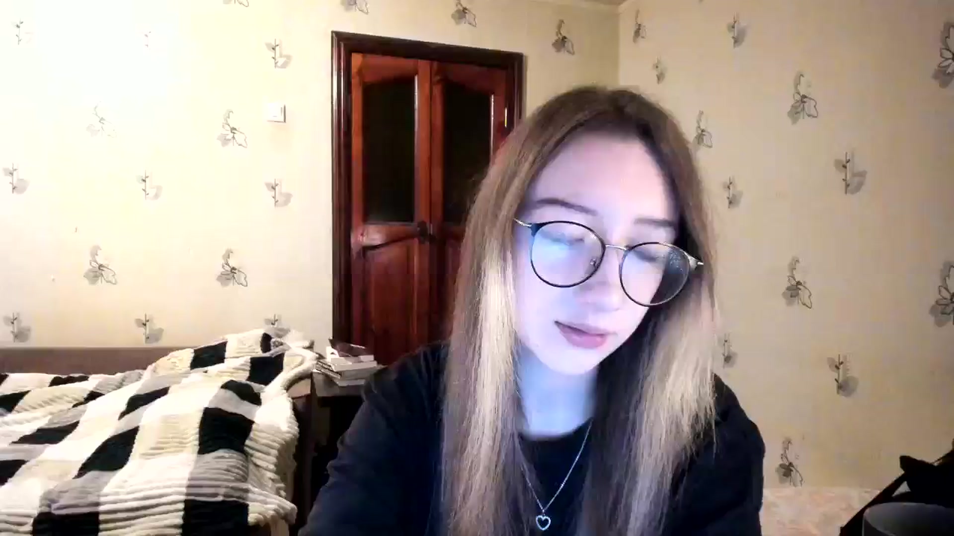 Gallery image thumbnail from CandyyCrushh's myfreecams stream on, 11/24/2024, 01:08 image 15 of 20
