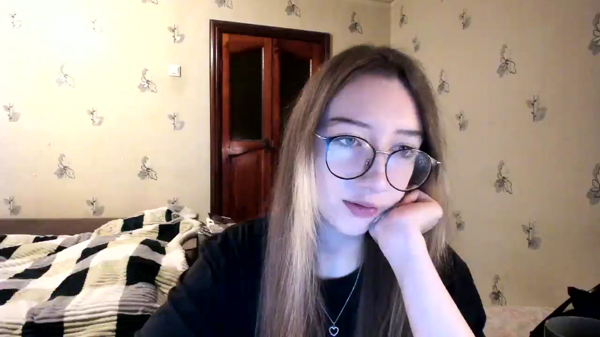 Gallery image thumbnail from CandyyCrushh's myfreecams stream on, 11/24/2024, 01:08 image 5 of 20