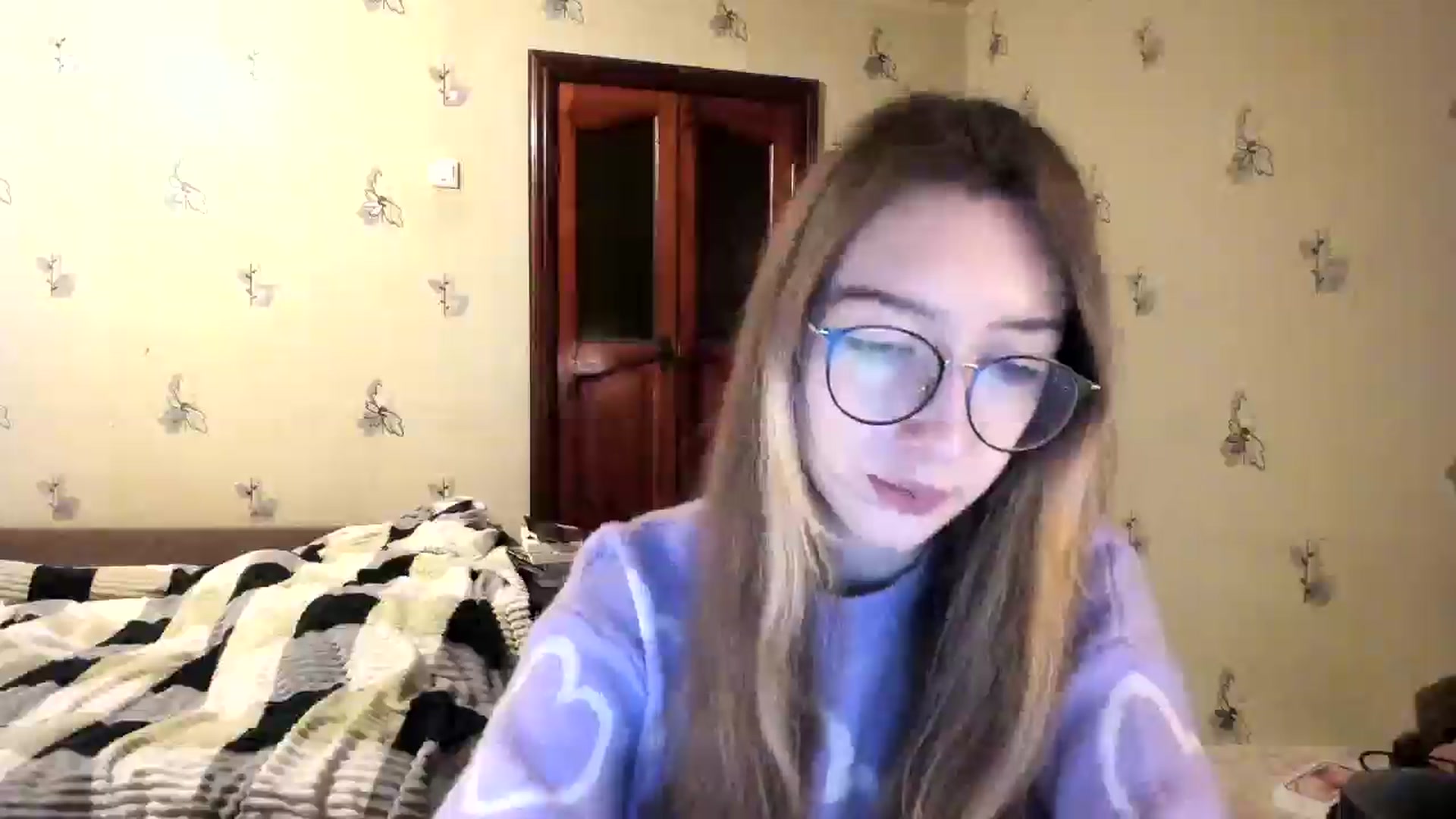 Gallery image thumbnail from CandyyCrushh's myfreecams stream on, 11/24/2024, 22:35 image 2 of 20
