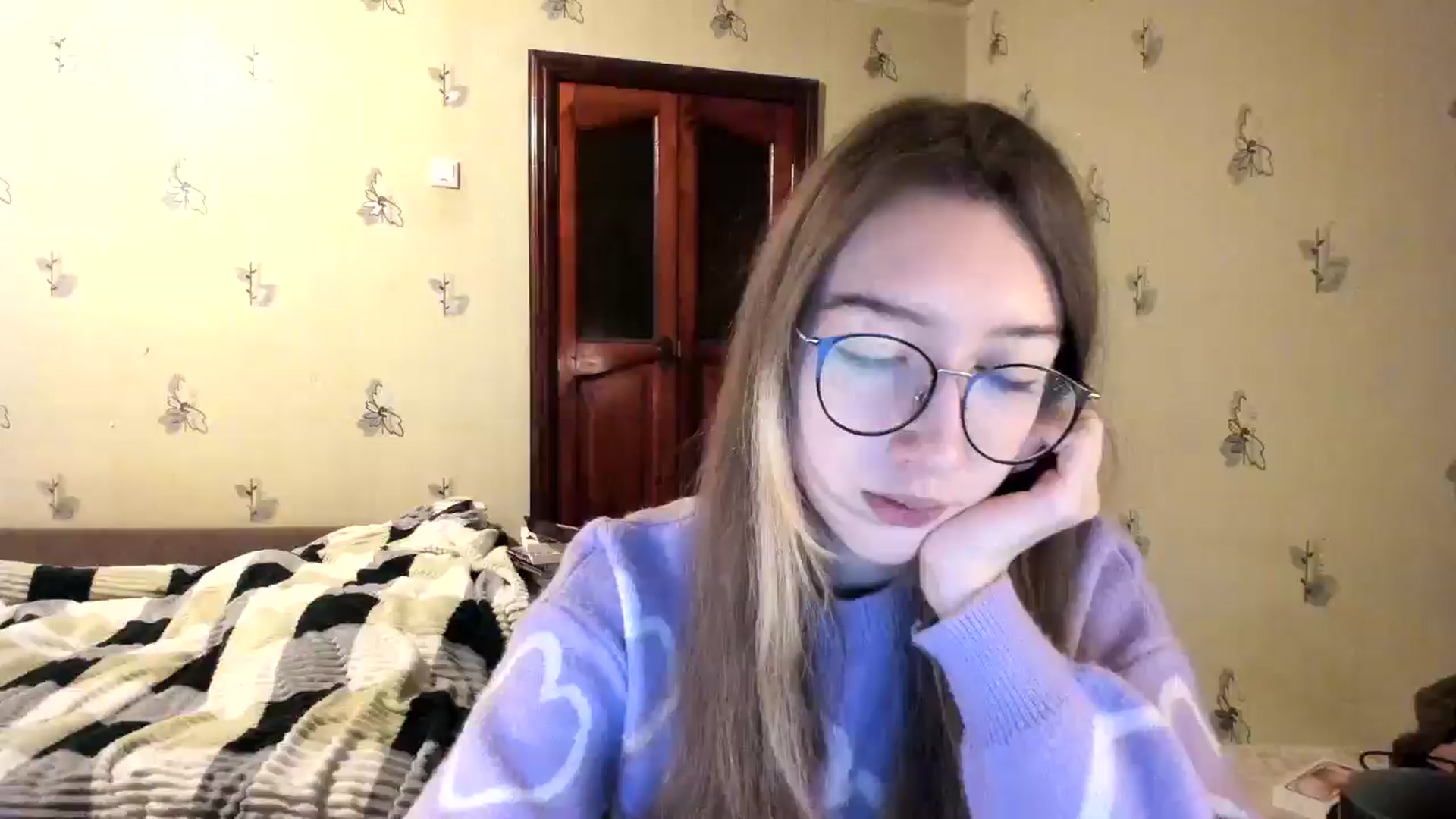 Gallery image thumbnail from CandyyCrushh's myfreecams stream on, 11/24/2024, 22:35 image 4 of 20