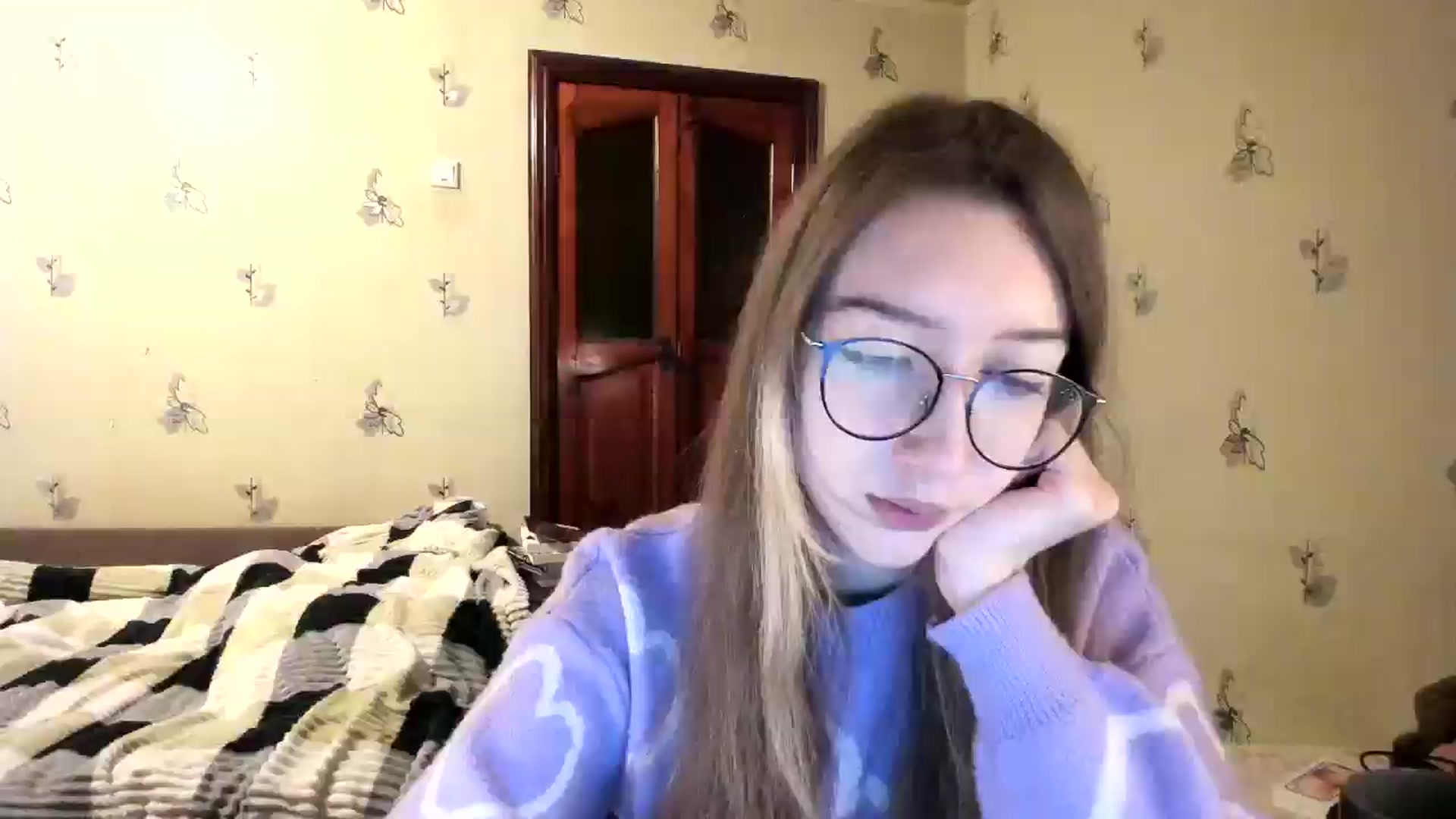 Gallery image thumbnail from CandyyCrushh's myfreecams stream on, 11/24/2024, 22:35 image 6 of 20