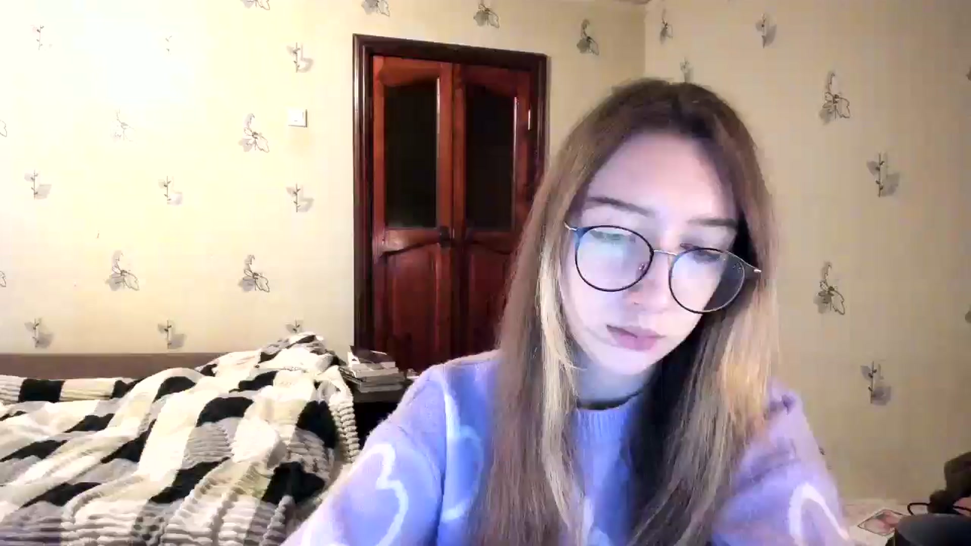 Gallery image thumbnail from CandyyCrushh's myfreecams stream on, 11/24/2024, 23:36 image 13 of 20