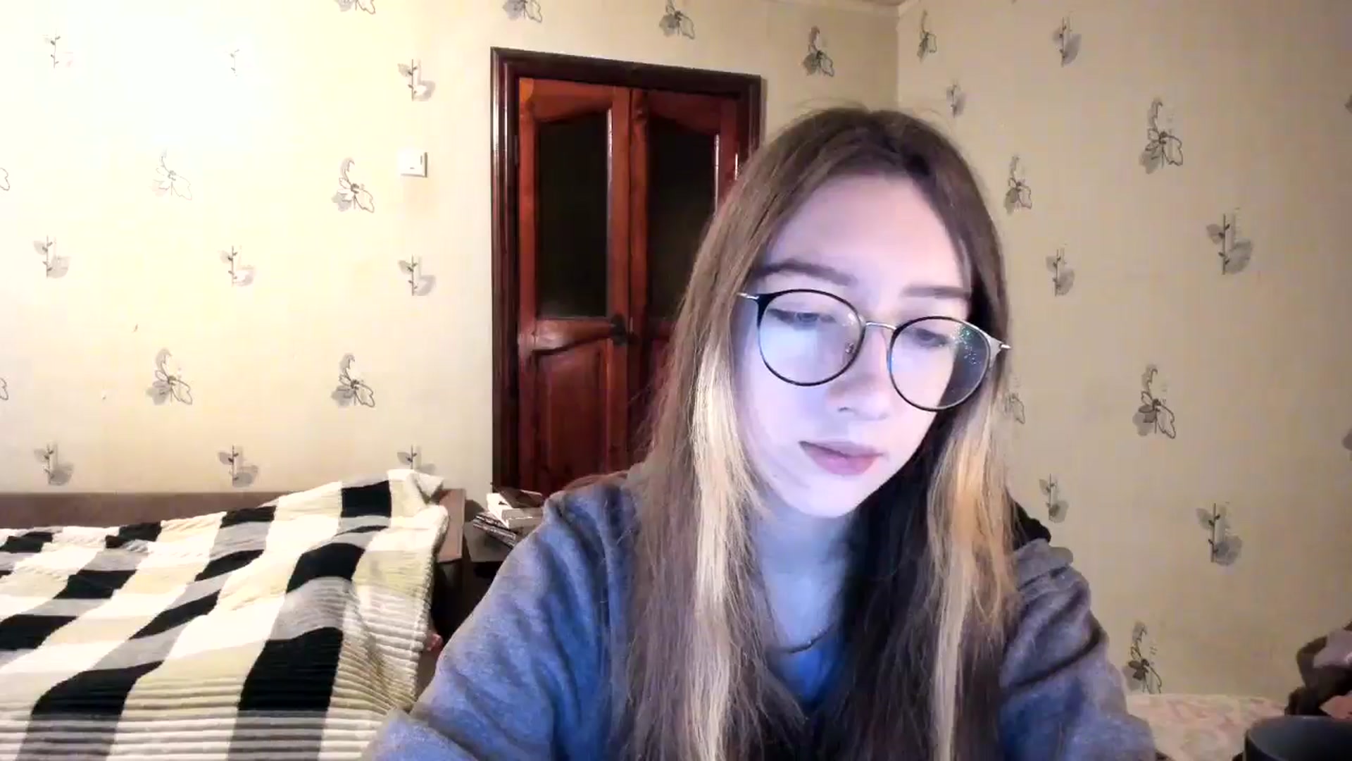 Gallery image thumbnail from CandyyCrushh's myfreecams stream on, 11/25/2024, 22:56 image 12 of 20