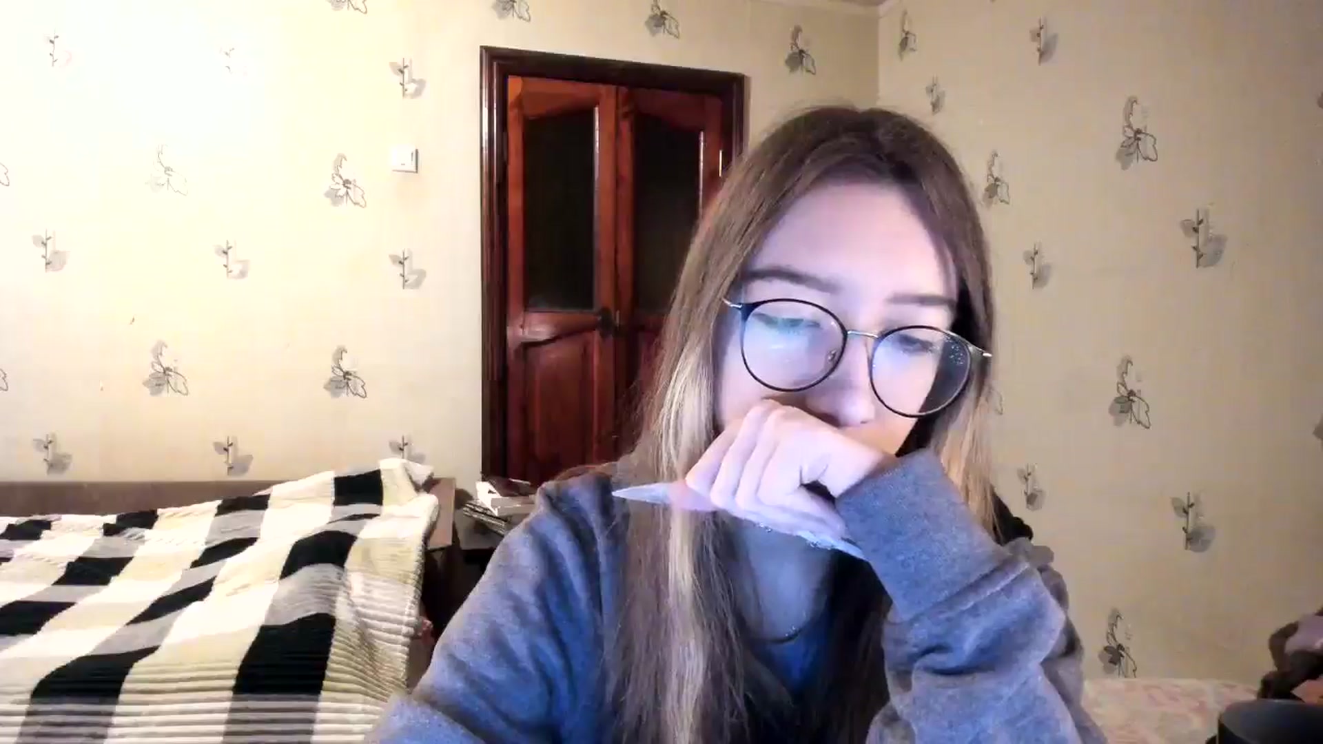 Gallery image thumbnail from CandyyCrushh's myfreecams stream on, 11/25/2024, 22:56 image 13 of 20