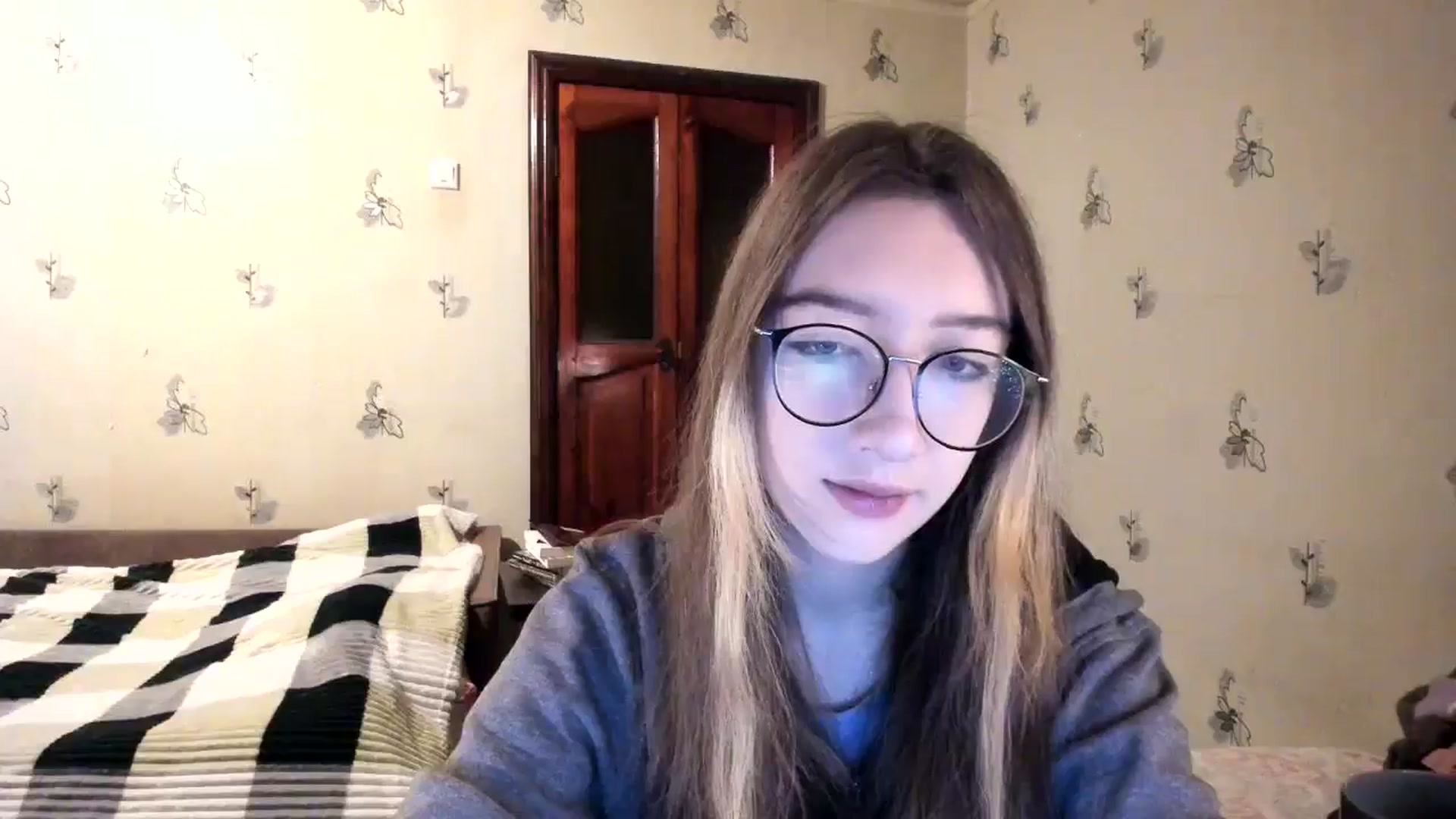 Gallery image thumbnail from CandyyCrushh's myfreecams stream on, 11/25/2024, 22:56 image 15 of 20