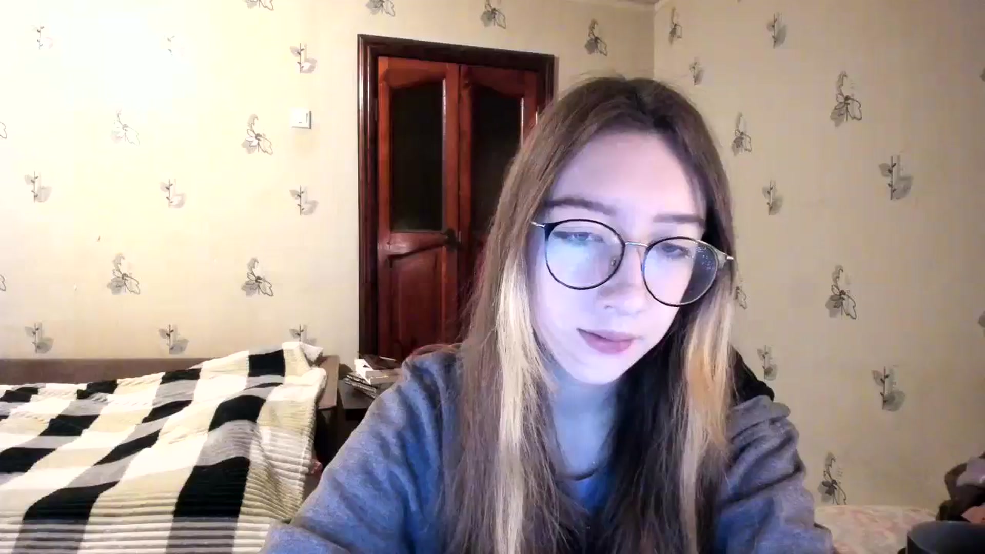 Gallery image thumbnail from CandyyCrushh's myfreecams stream on, 11/25/2024, 22:56 image 10 of 20