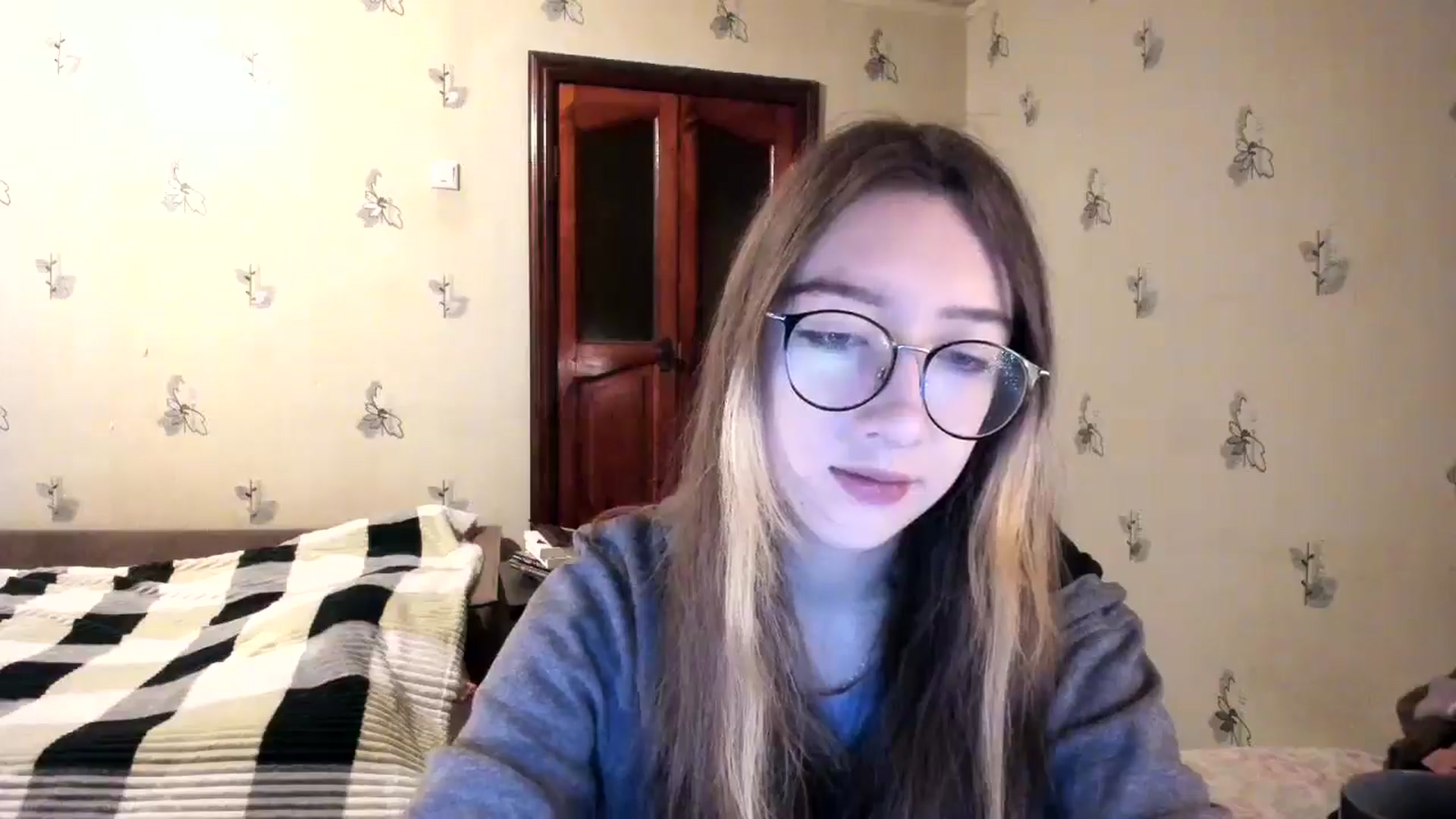 Gallery image thumbnail from CandyyCrushh's myfreecams stream on, 11/25/2024, 22:56 image 16 of 20