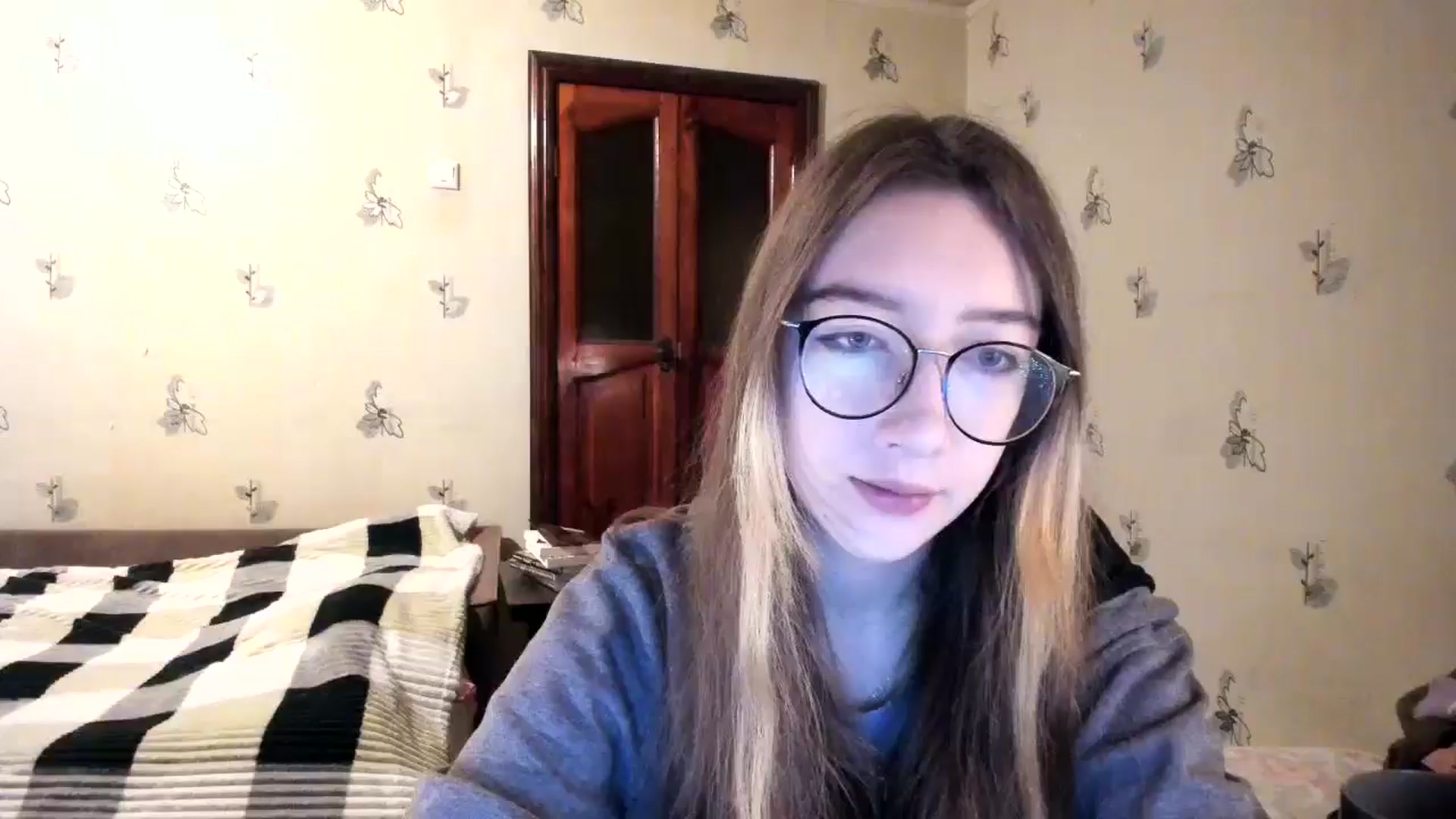 Gallery image thumbnail from CandyyCrushh's myfreecams stream on, 11/25/2024, 22:56 image 6 of 20