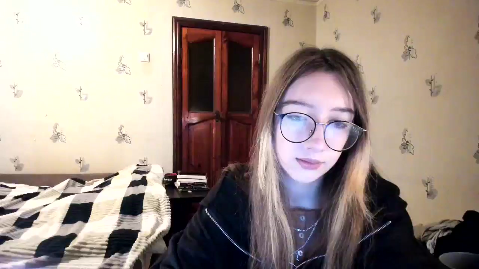 Gallery image thumbnail from CandyyCrushh's myfreecams stream on, 11/27/2024, 23:58 image 16 of 20