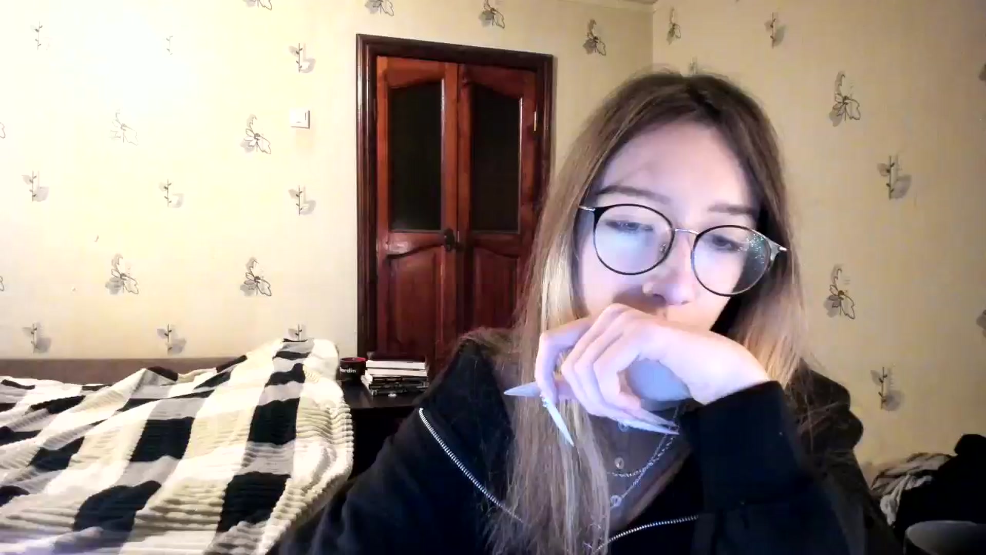 Gallery image thumbnail from CandyyCrushh's myfreecams stream on, 11/27/2024, 23:58 image 9 of 20