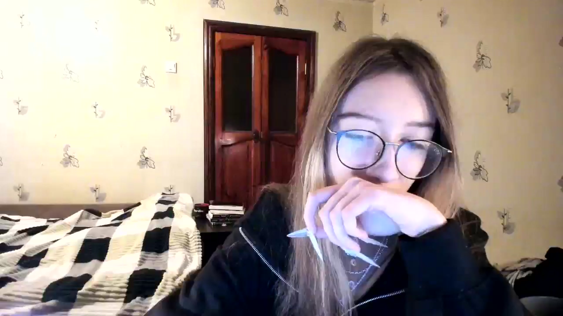 Gallery image thumbnail from CandyyCrushh's myfreecams stream on, 11/27/2024, 23:58 image 6 of 20