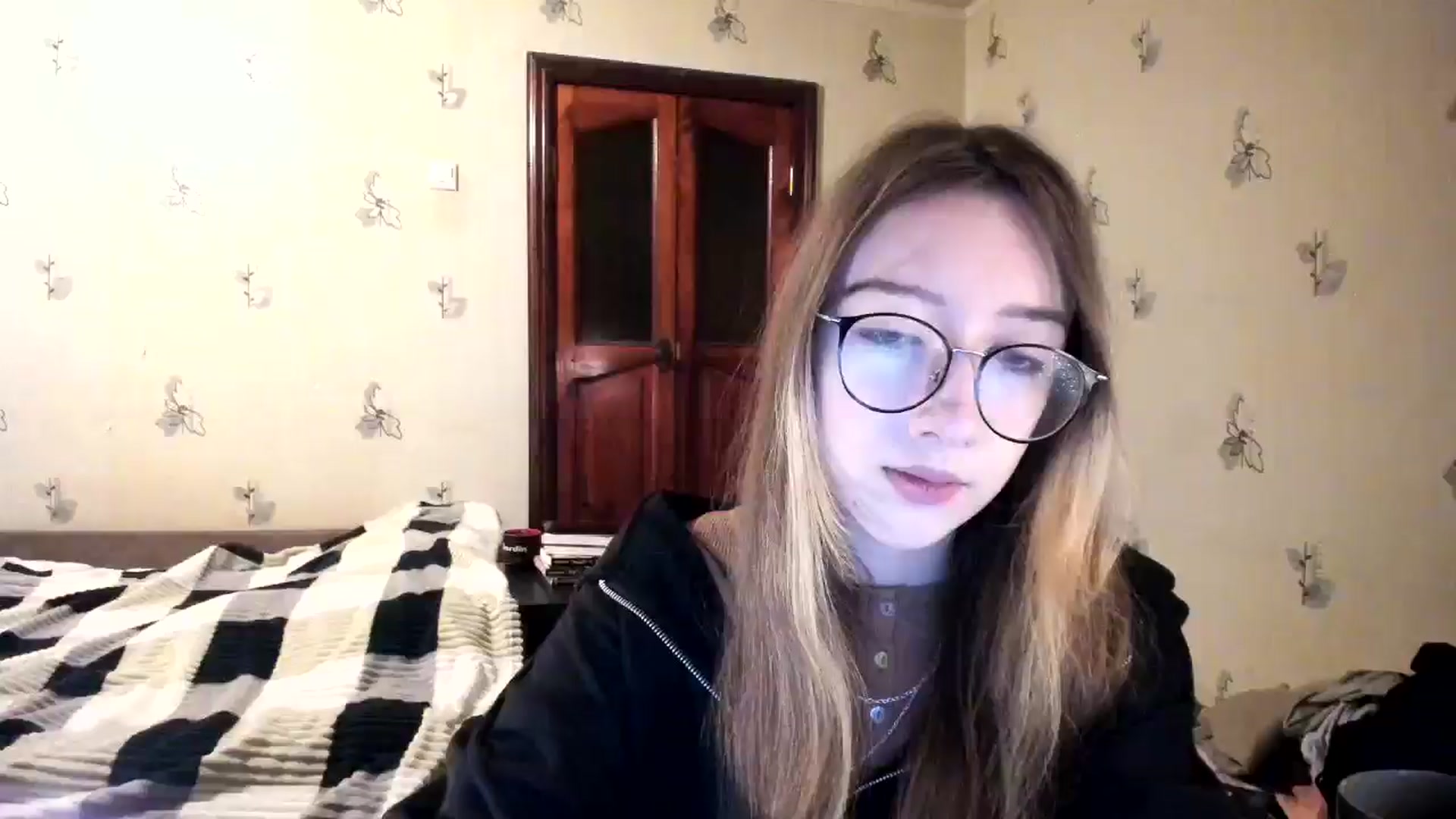 Gallery image thumbnail from CandyyCrushh's myfreecams stream on, 11/27/2024, 23:58 image 1 of 20