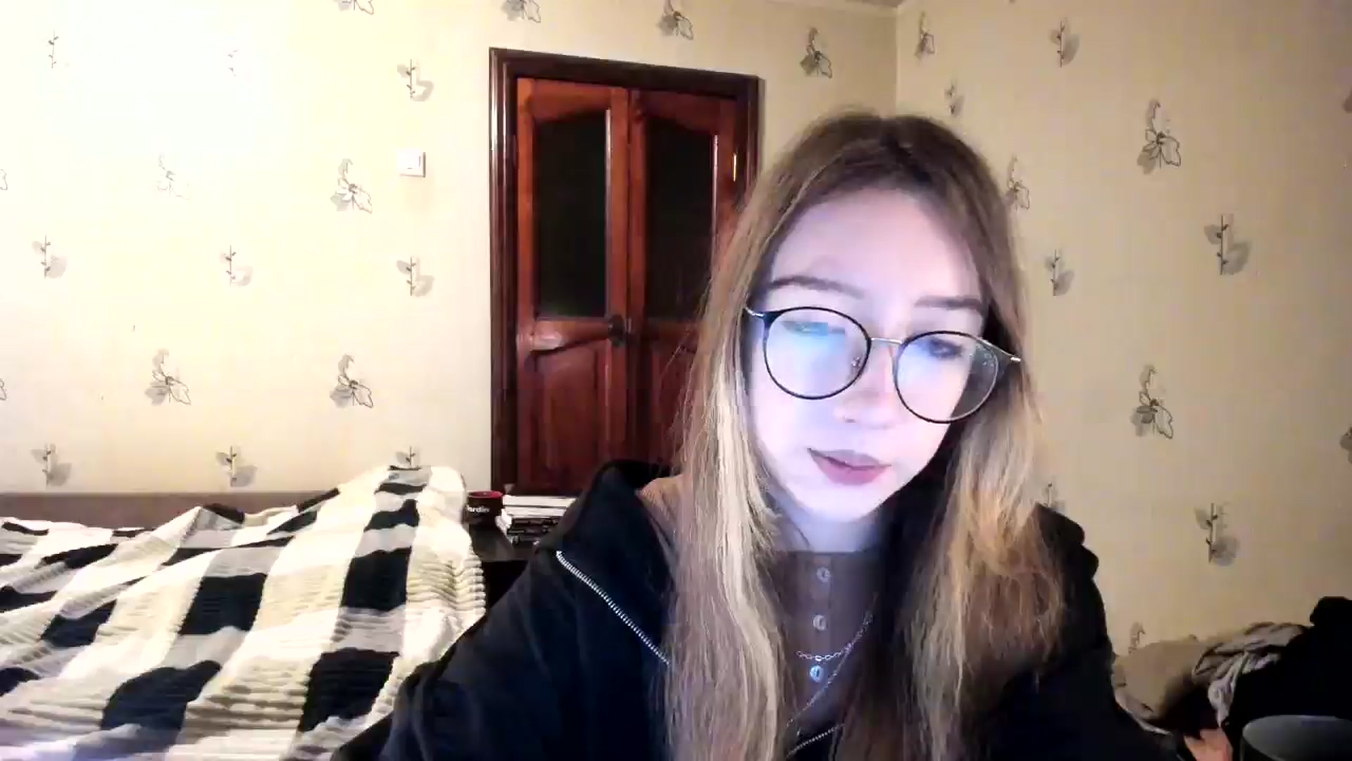 Gallery image thumbnail from CandyyCrushh's myfreecams stream on, 11/27/2024, 23:58 image 2 of 20