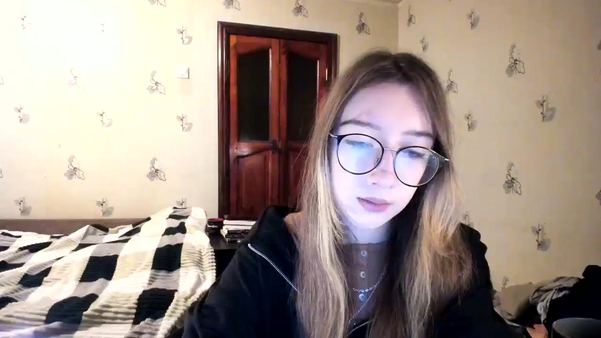 Gallery image thumbnail from CandyyCrushh's myfreecams stream on, 11/27/2024, 23:58 image 3 of 20