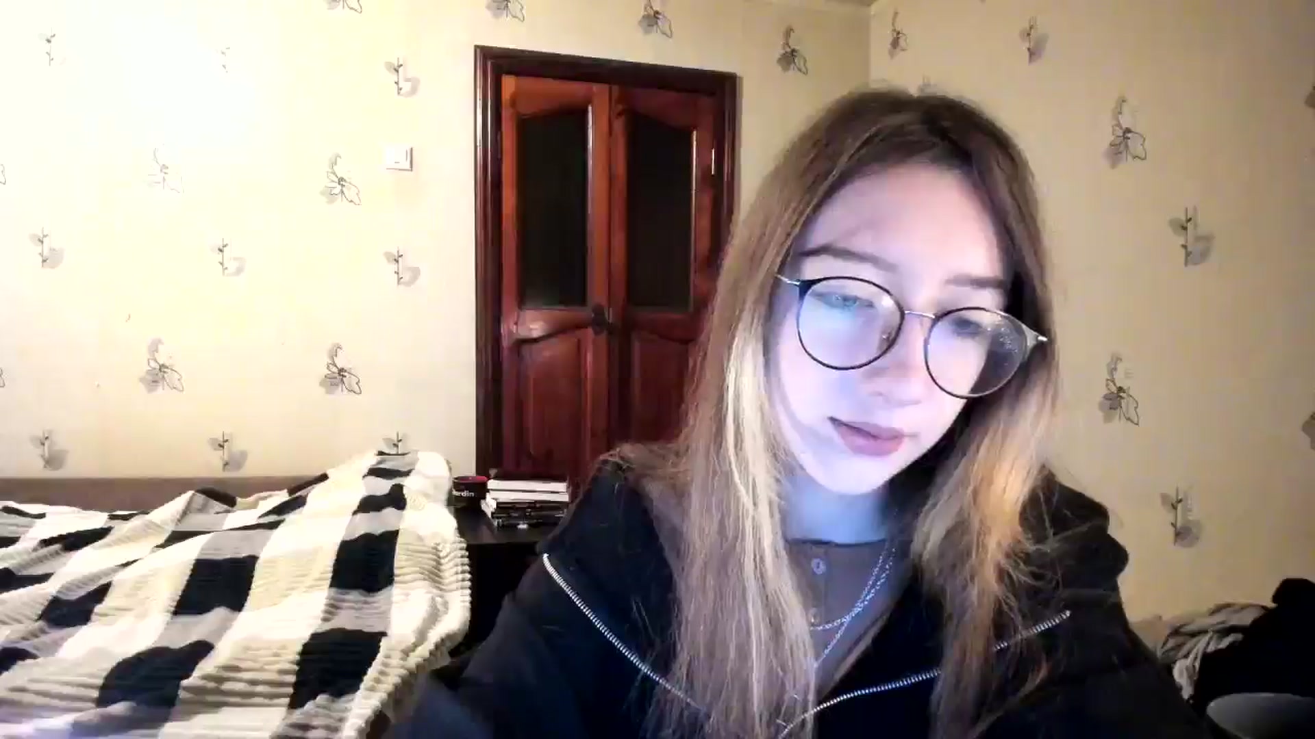Gallery image thumbnail from CandyyCrushh's myfreecams stream on, 11/27/2024, 23:58 image 11 of 20