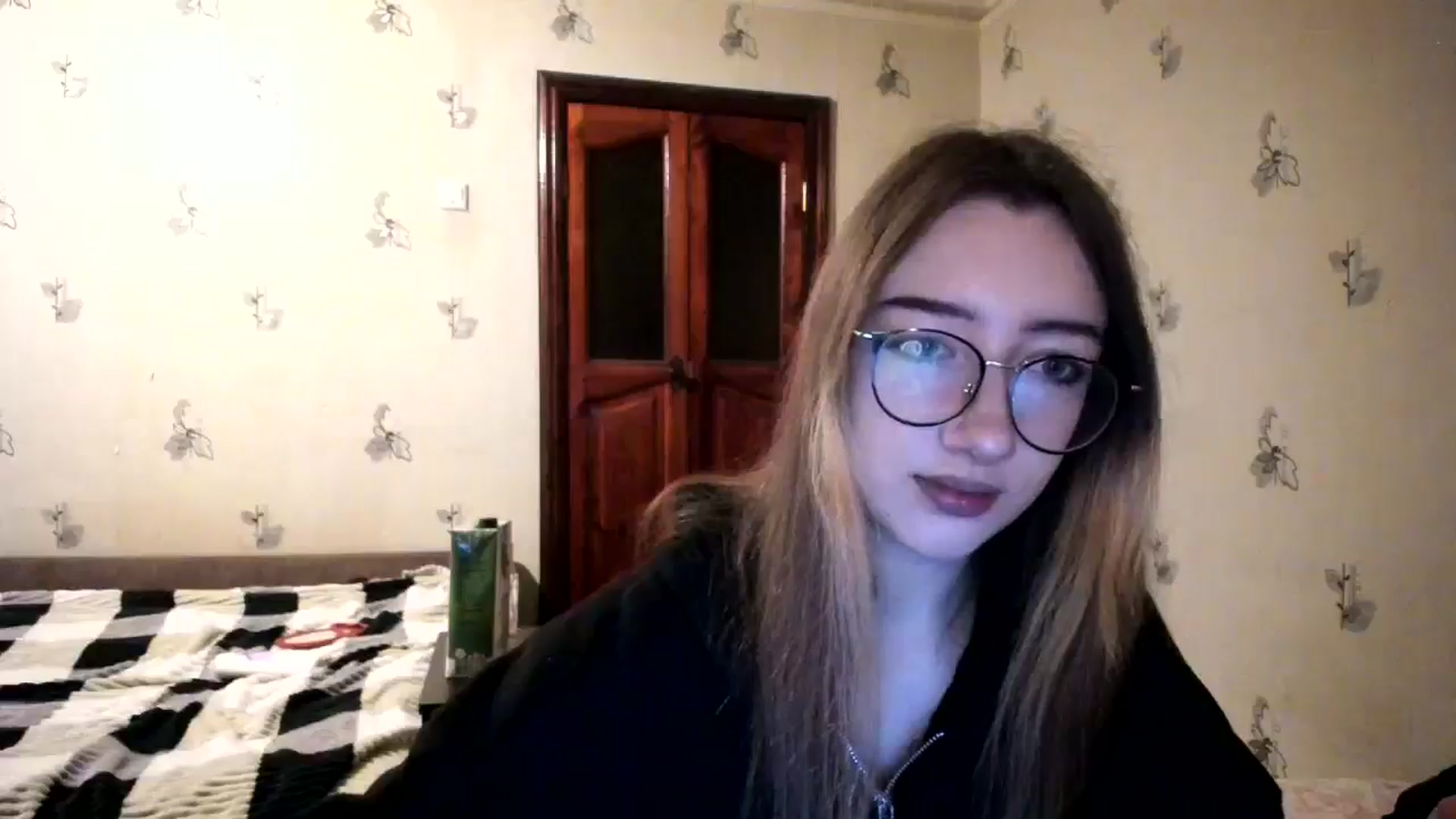 Gallery image thumbnail from CandyyCrushh's myfreecams stream on, 12/06/2024, 24:34 image 7 of 20