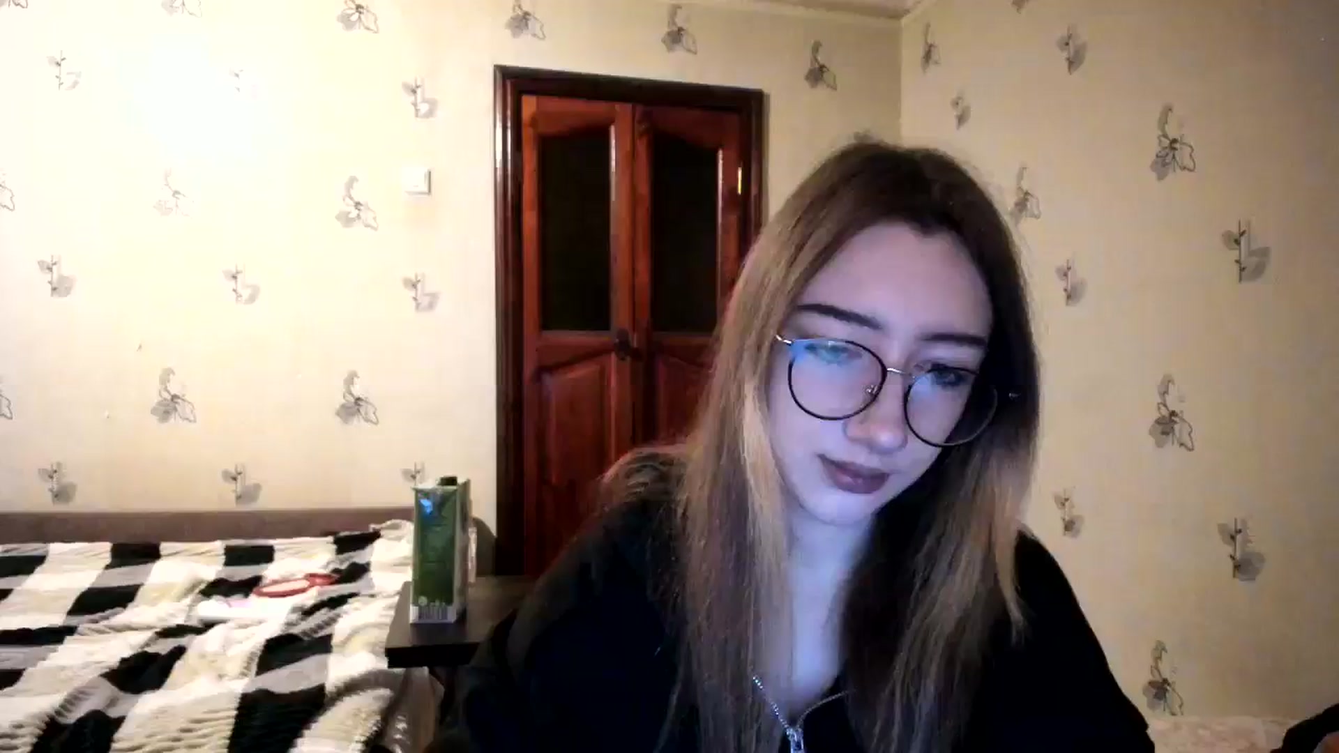 Gallery image thumbnail from CandyyCrushh's myfreecams stream on, 12/06/2024, 24:34 image 16 of 20