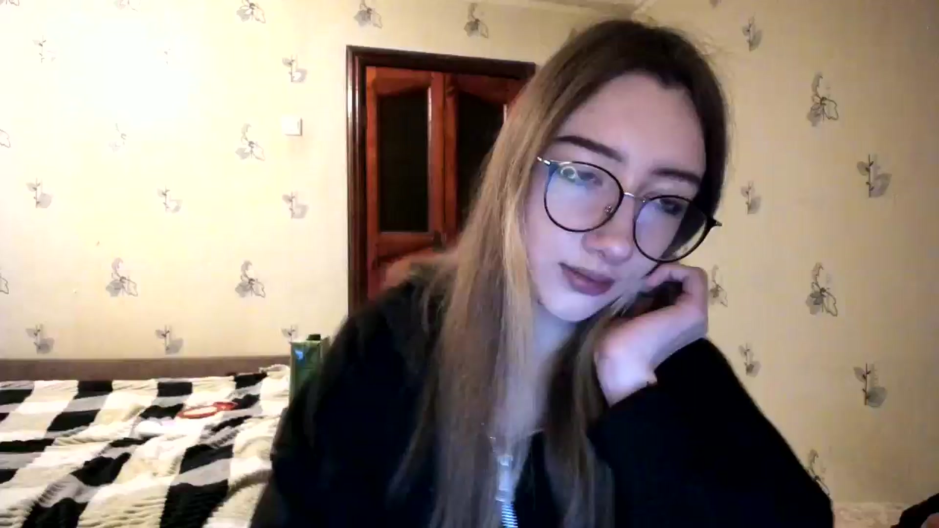 Gallery image thumbnail from CandyyCrushh's myfreecams stream on, 12/06/2024, 24:34 image 18 of 20