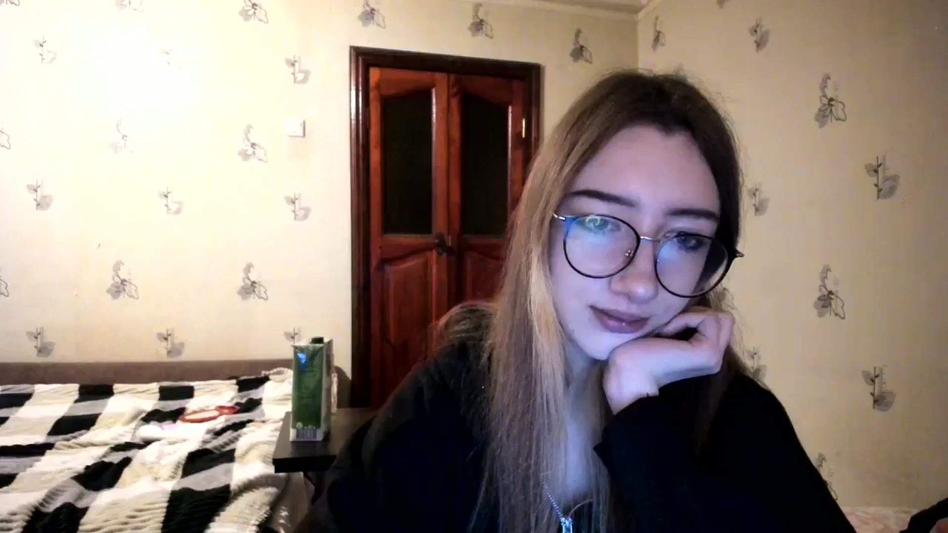 Gallery image thumbnail from CandyyCrushh's myfreecams stream on, 12/06/2024, 24:34 image 19 of 20
