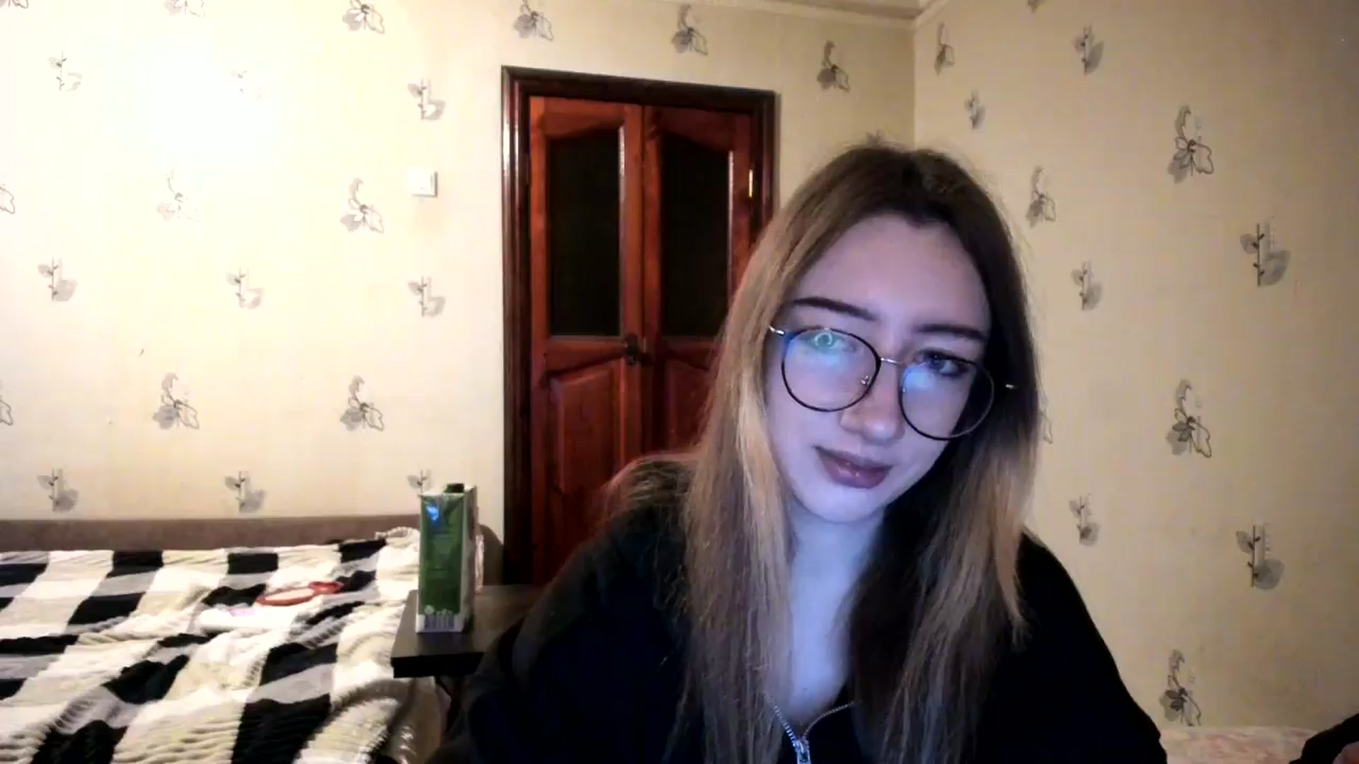 Gallery image thumbnail from CandyyCrushh's myfreecams stream on, 12/06/2024, 24:34 image 17 of 20