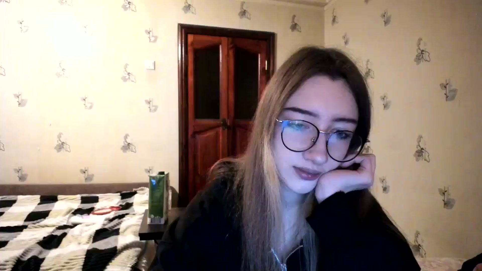 Gallery image thumbnail from CandyyCrushh's myfreecams stream on, 12/06/2024, 24:34 image 2 of 20