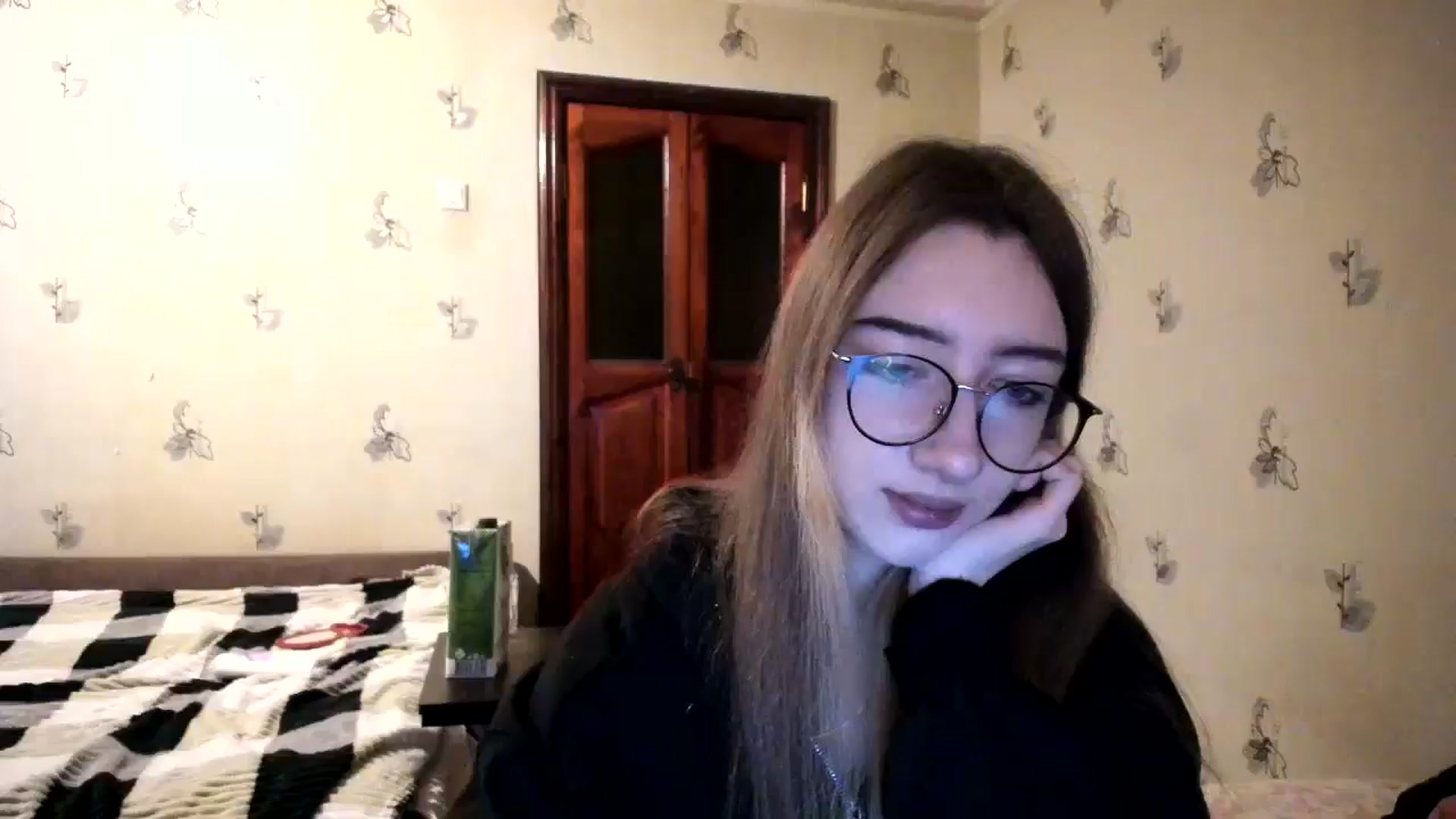 Gallery image thumbnail from CandyyCrushh's myfreecams stream on, 12/06/2024, 24:34 image 4 of 20