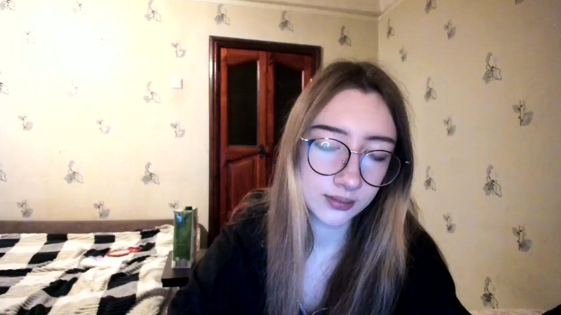 Gallery image thumbnail from CandyyCrushh's myfreecams stream on, 12/06/2024, 01:15 image 12 of 20