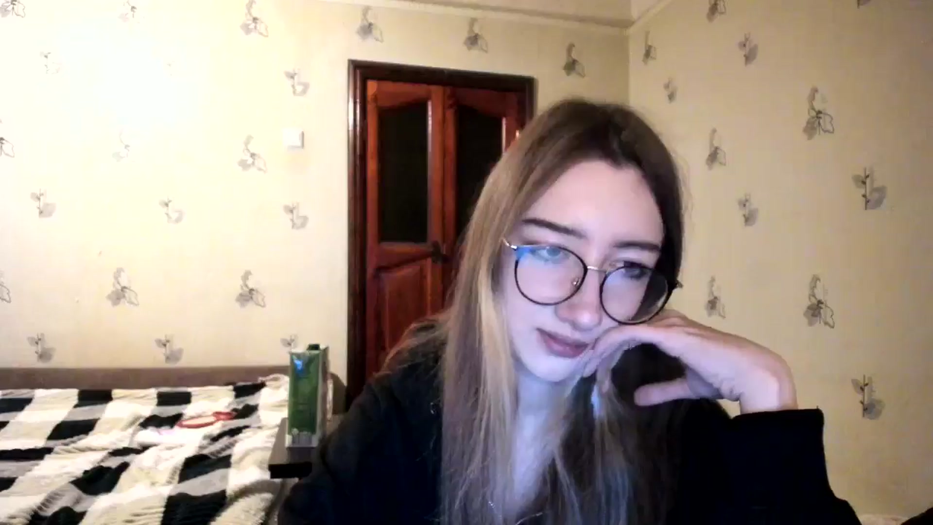 Gallery image thumbnail from CandyyCrushh's myfreecams stream on, 12/06/2024, 01:15 image 10 of 20