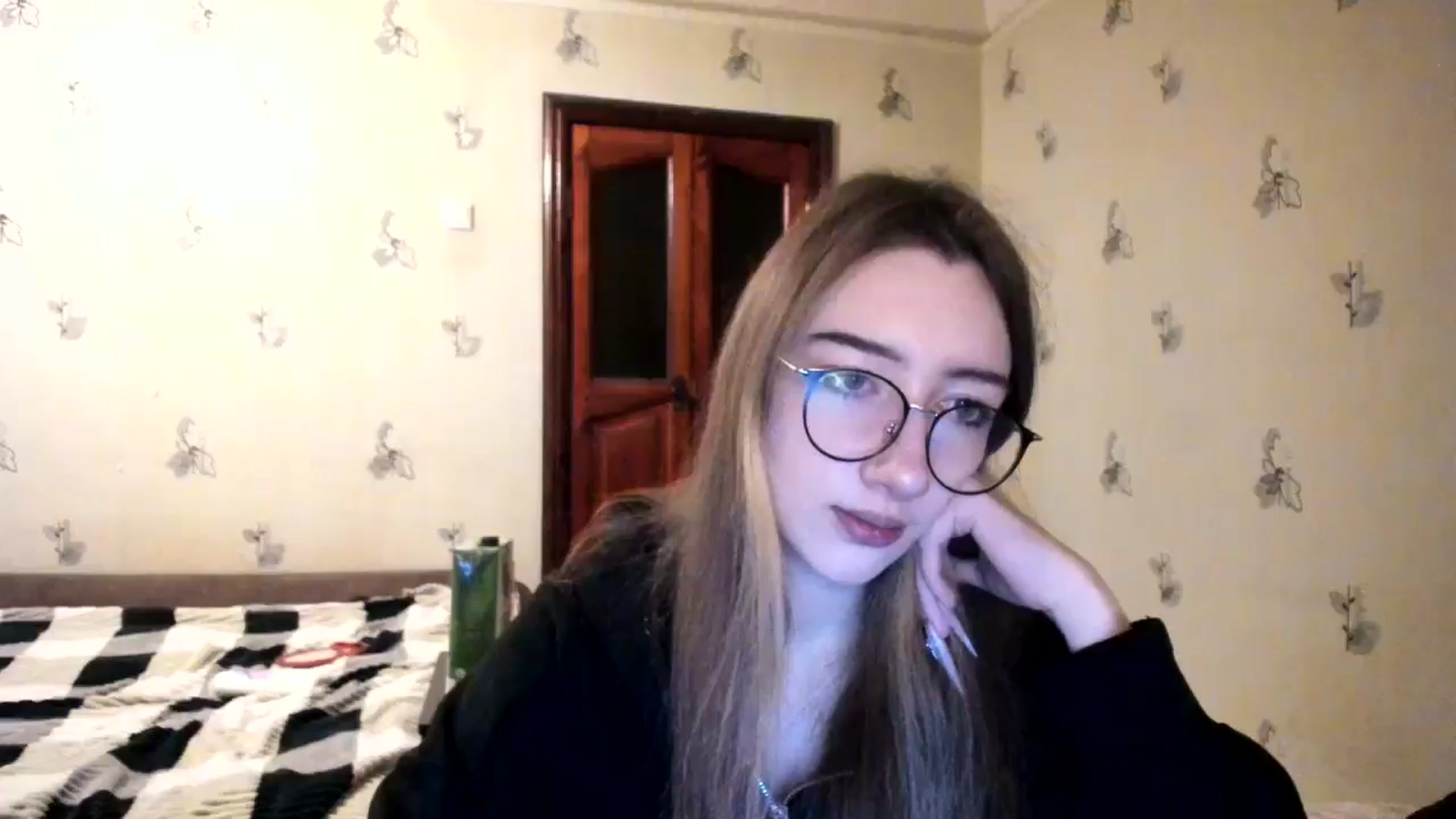 Gallery image thumbnail from CandyyCrushh's myfreecams stream on, 12/06/2024, 01:15 image 17 of 20
