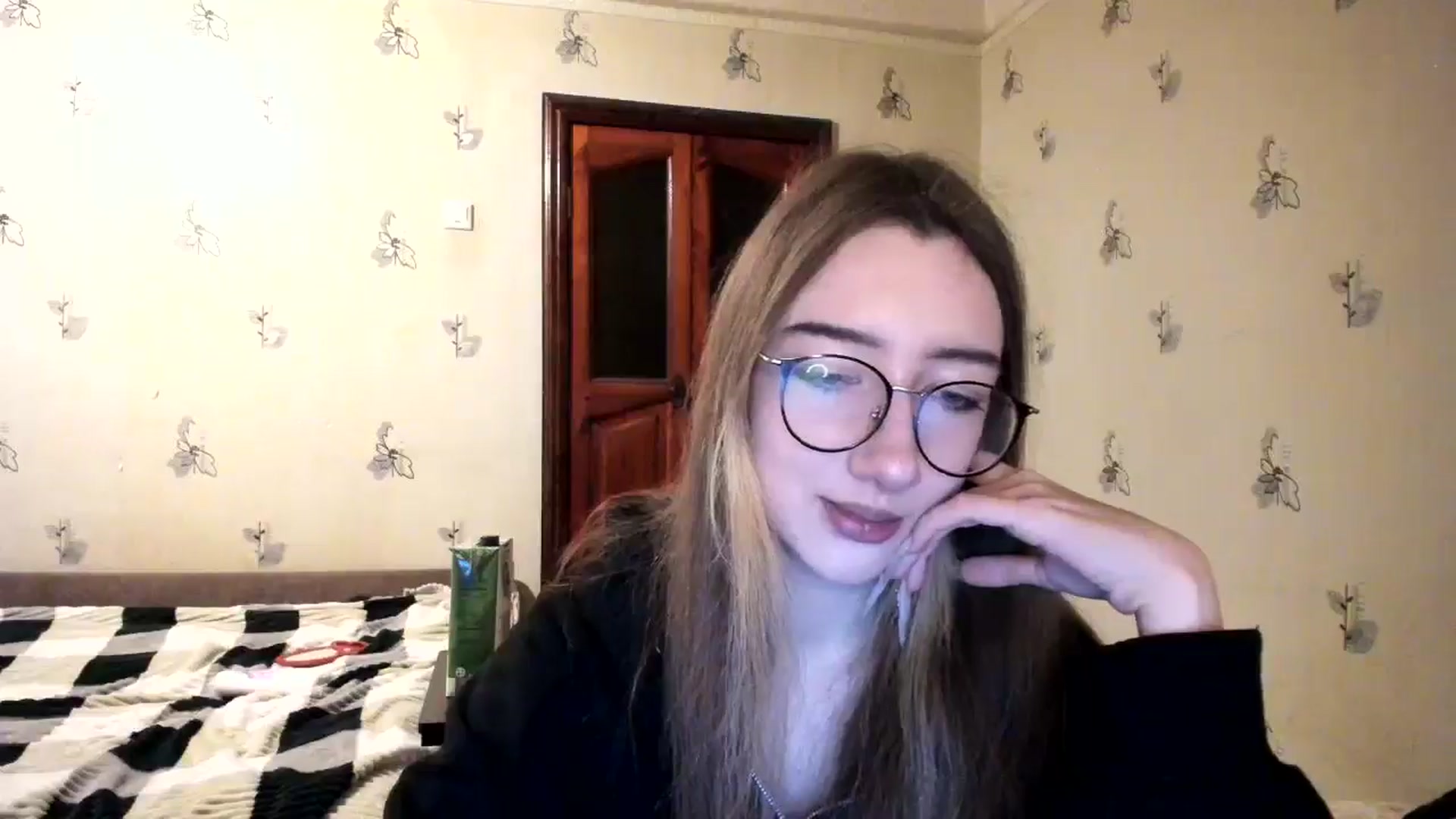 Gallery image thumbnail from CandyyCrushh's myfreecams stream on, 12/06/2024, 01:15 image 6 of 20