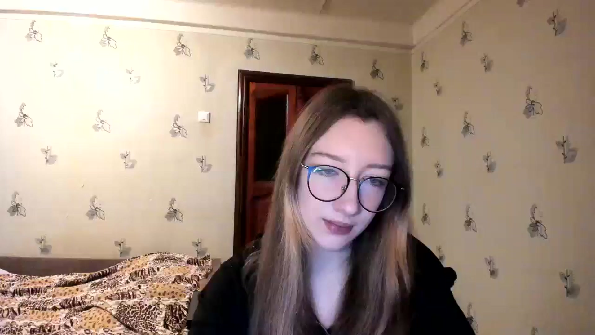 Gallery image thumbnail from CandyyCrushh's myfreecams stream on, 12/08/2024, 23:52 image 17 of 20