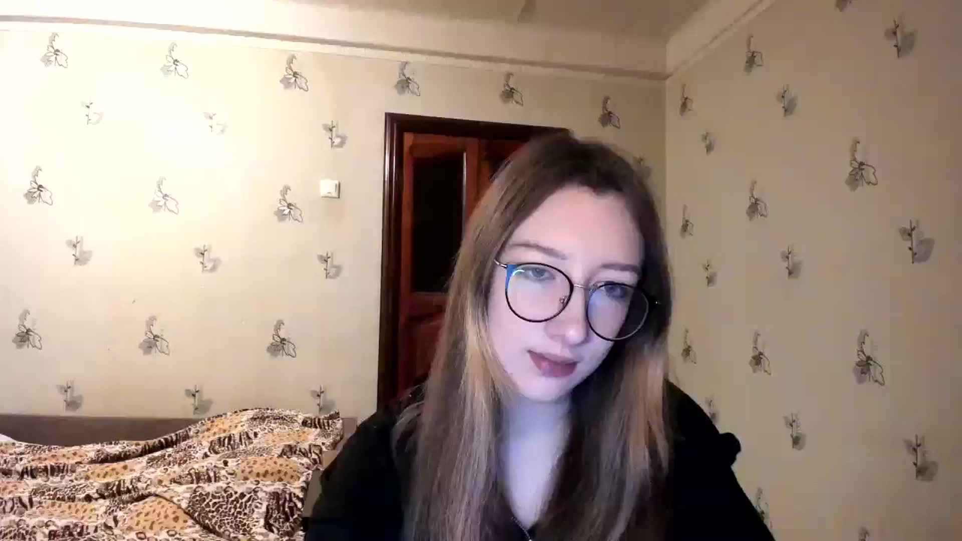 Gallery image thumbnail from CandyyCrushh's myfreecams stream on, 12/08/2024, 23:52 image 13 of 20