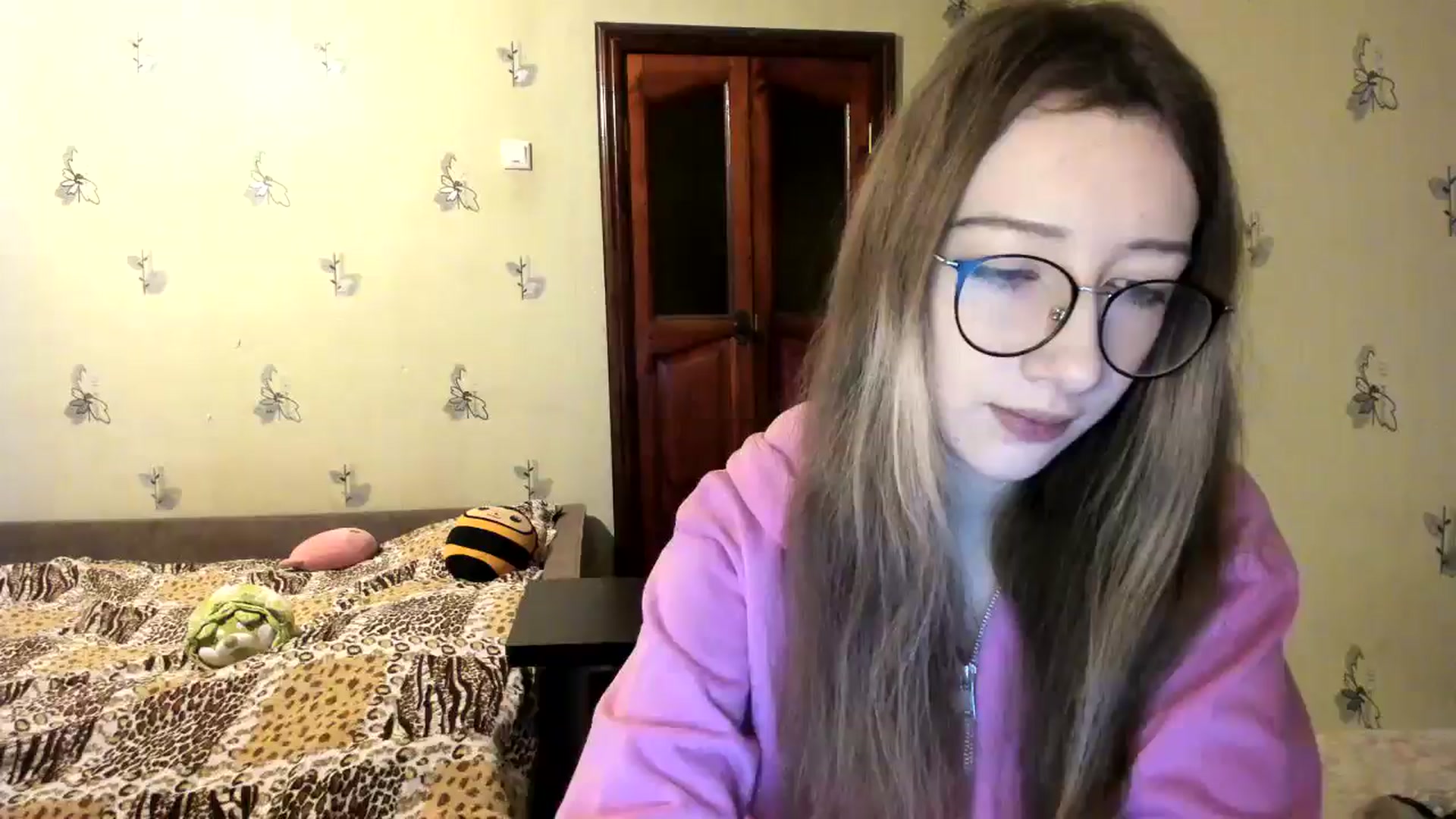Gallery image thumbnail from CandyyCrushh's myfreecams stream on, 12/12/2024, 21:03 image 3 of 20