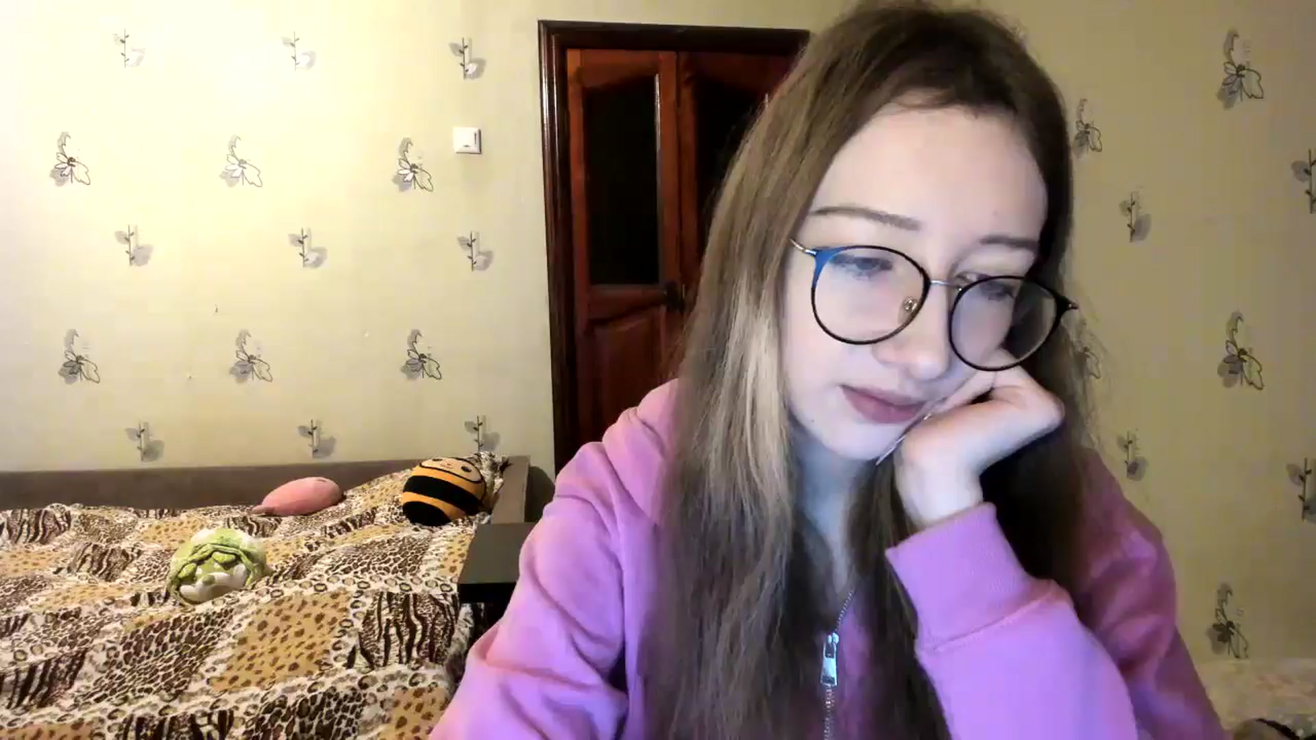 Gallery image thumbnail from CandyyCrushh's myfreecams stream on, 12/12/2024, 21:03 image 14 of 20