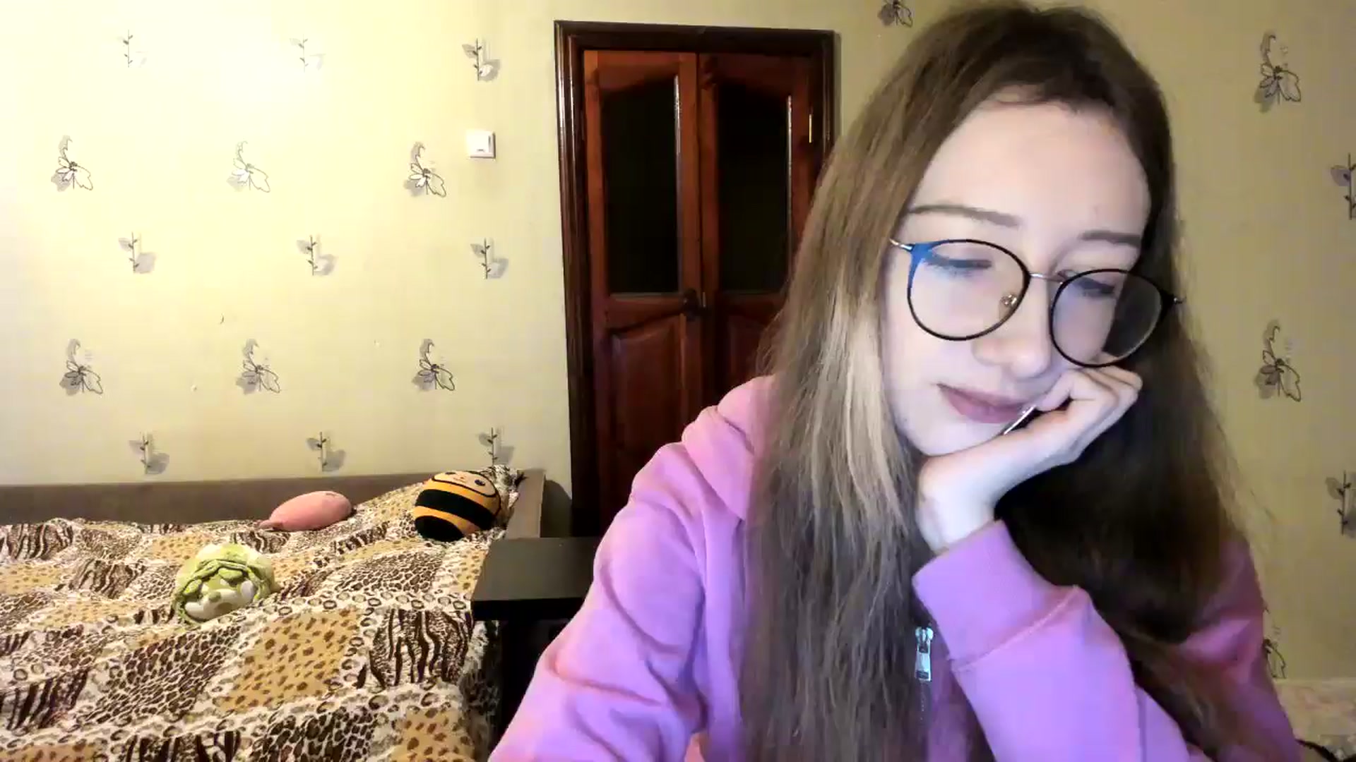 Gallery image thumbnail from CandyyCrushh's myfreecams stream on, 12/12/2024, 21:03 image 2 of 20