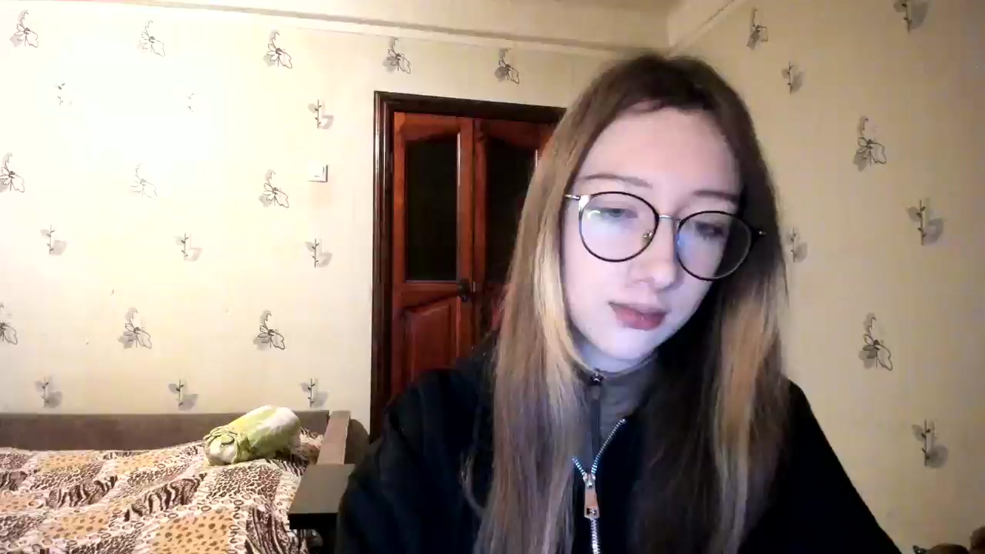 Gallery image thumbnail from CandyyCrushh's myfreecams stream on, 12/13/2024, 20:39 image 8 of 20