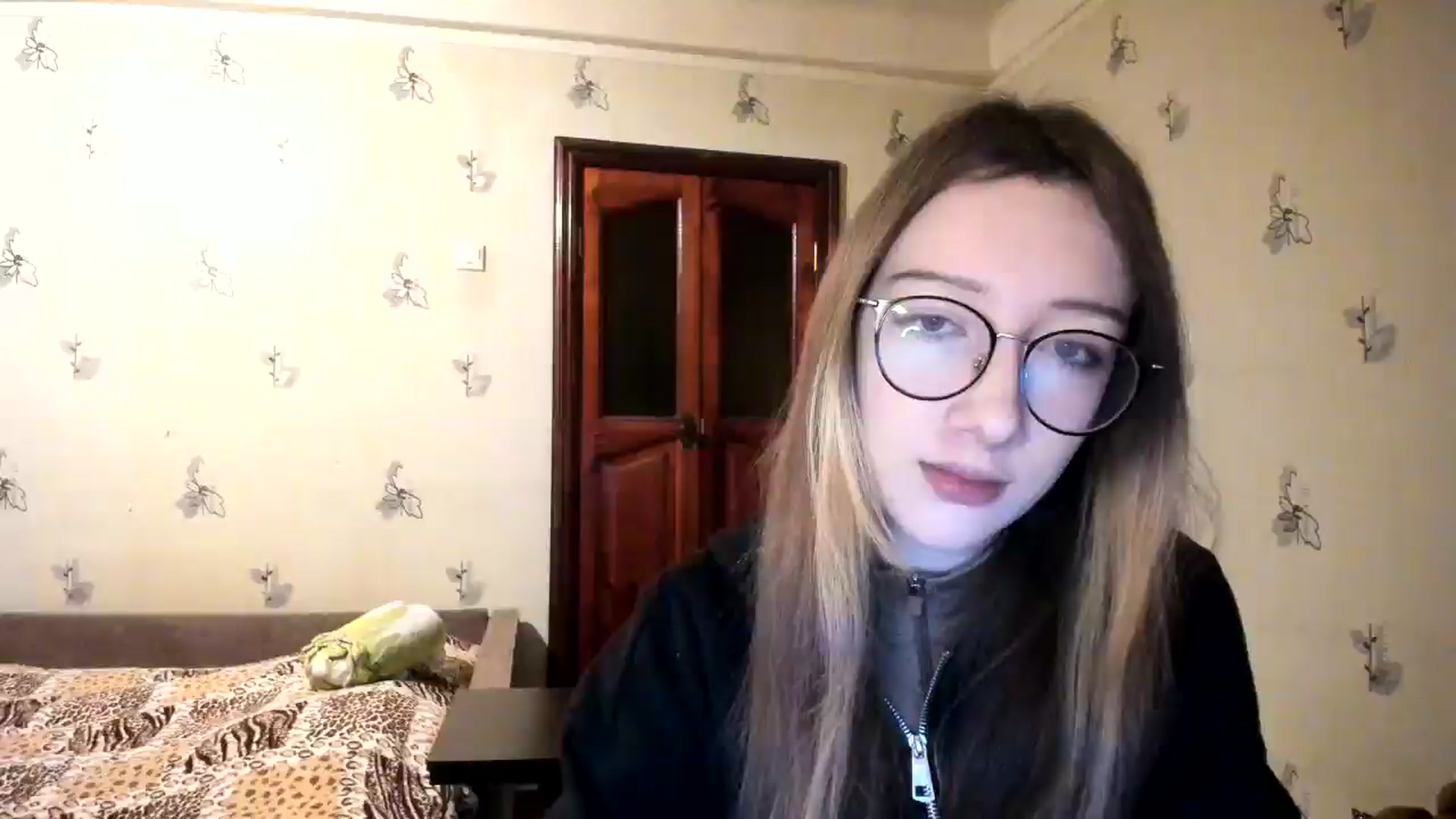 Gallery image thumbnail from CandyyCrushh's myfreecams stream on, 12/13/2024, 20:39 image 1 of 20