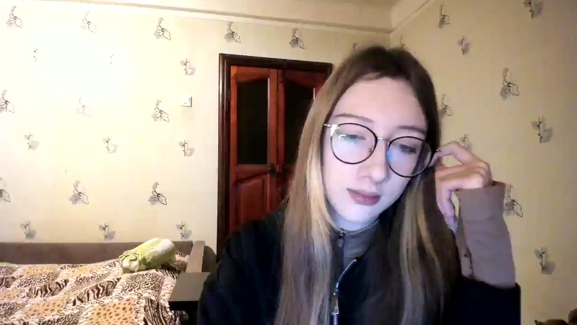 Gallery image thumbnail from CandyyCrushh's myfreecams stream on, 12/13/2024, 20:39 image 20 of 20