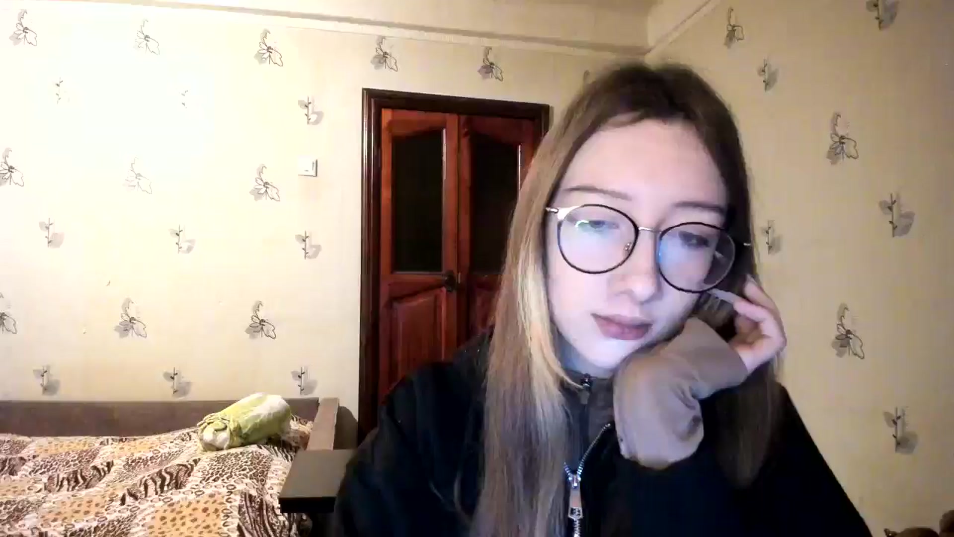 Gallery image thumbnail from CandyyCrushh's myfreecams stream on, 12/13/2024, 20:39 image 10 of 20