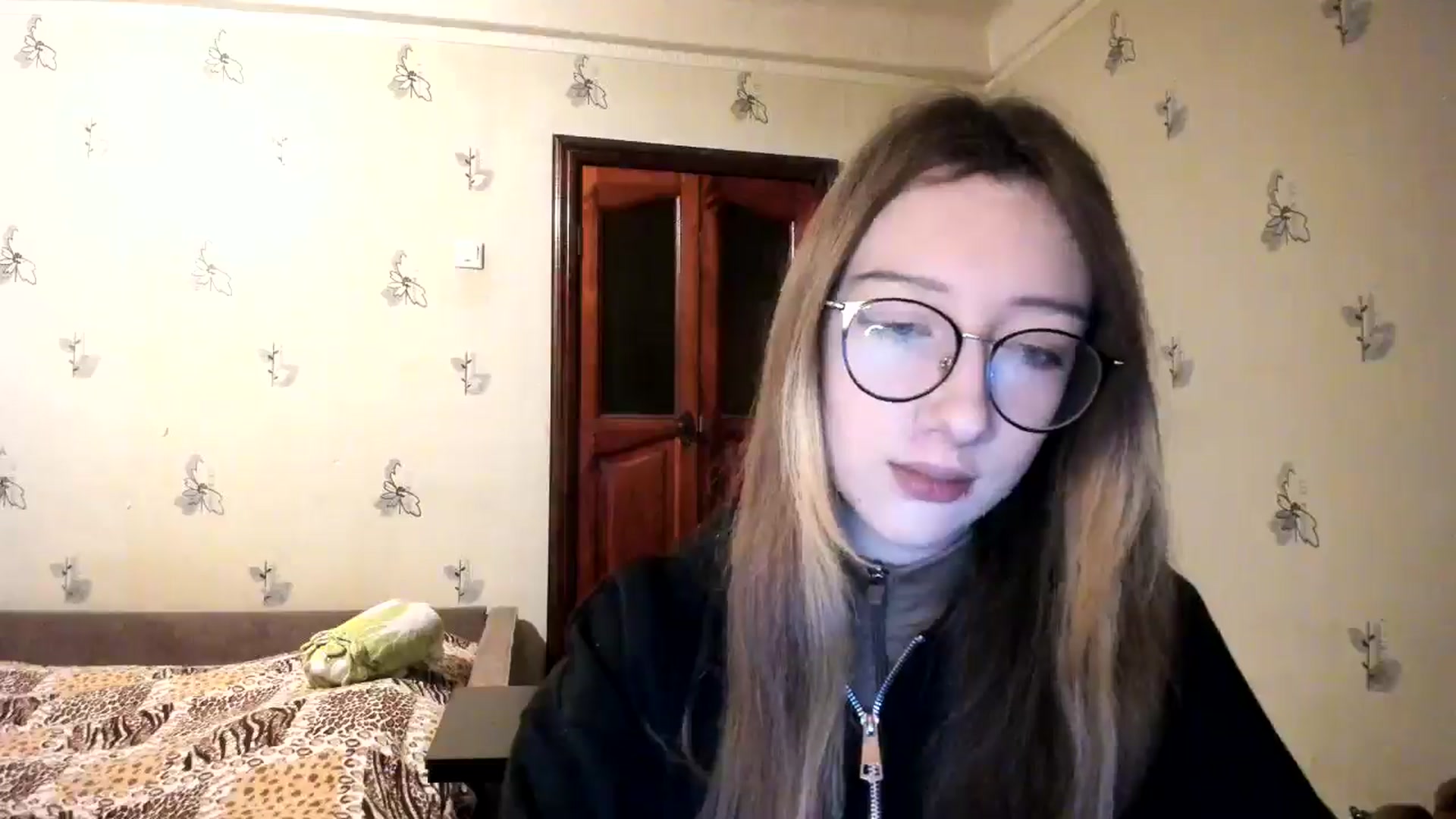 Gallery image thumbnail from CandyyCrushh's myfreecams stream on, 12/13/2024, 20:39 image 9 of 20