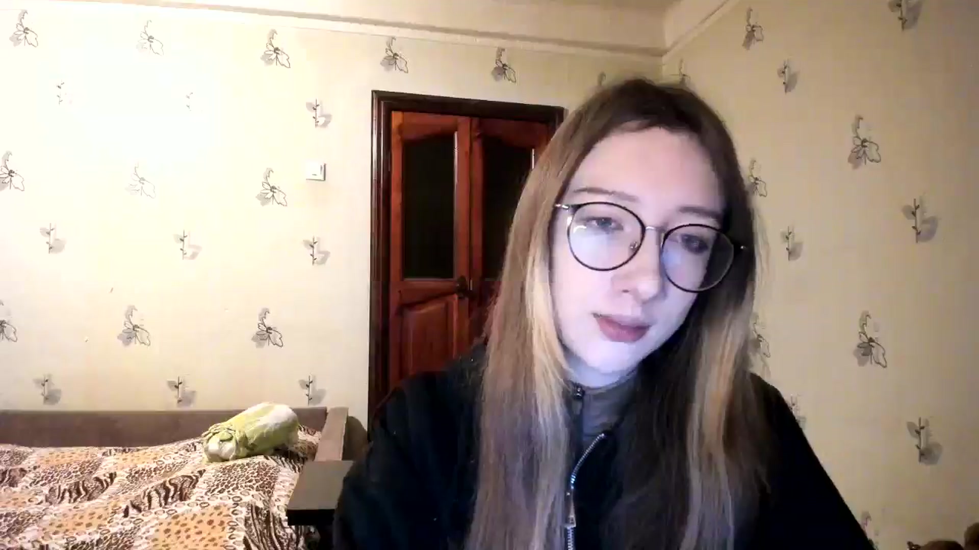 Gallery image thumbnail from CandyyCrushh's myfreecams stream on, 12/13/2024, 20:39 image 18 of 20