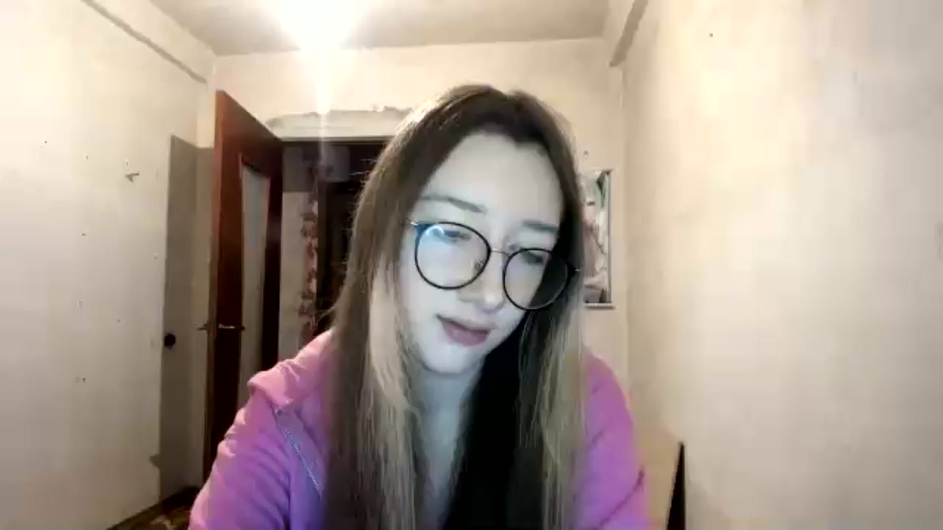 Gallery image thumbnail from CandyyCrushh's myfreecams stream on, 12/21/2024, 05:20 image 2 of 20