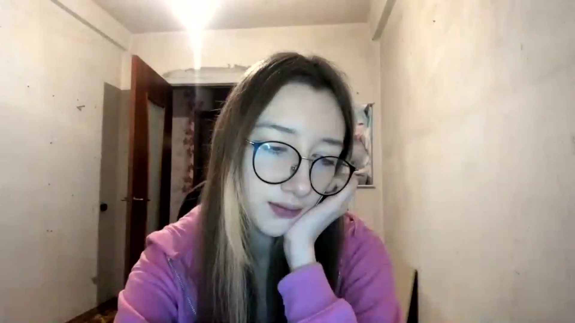 Gallery image thumbnail from CandyyCrushh's myfreecams stream on, 12/21/2024, 05:20 image 7 of 20