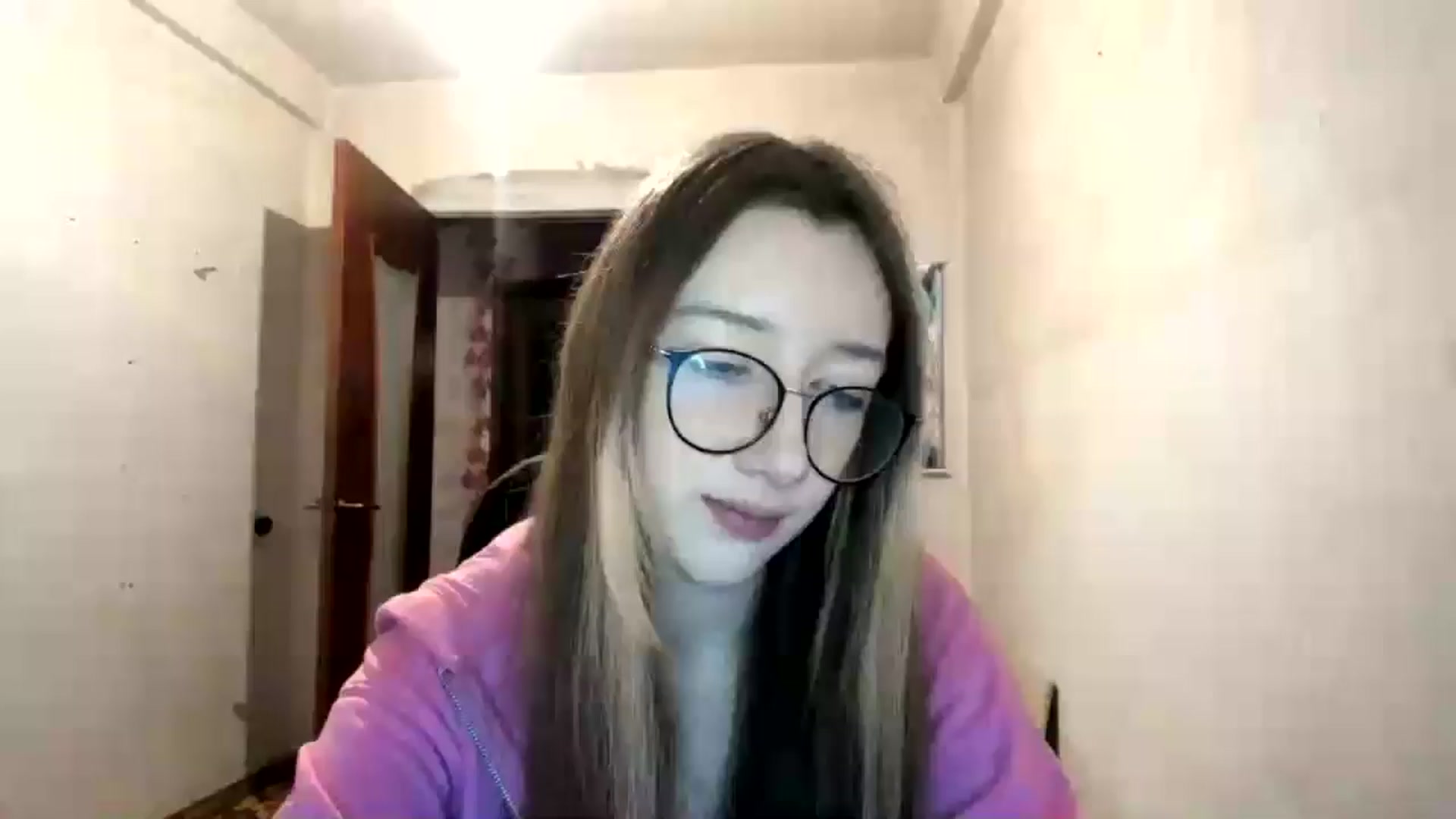 Gallery image thumbnail from CandyyCrushh's myfreecams stream on, 12/21/2024, 05:20 image 8 of 20